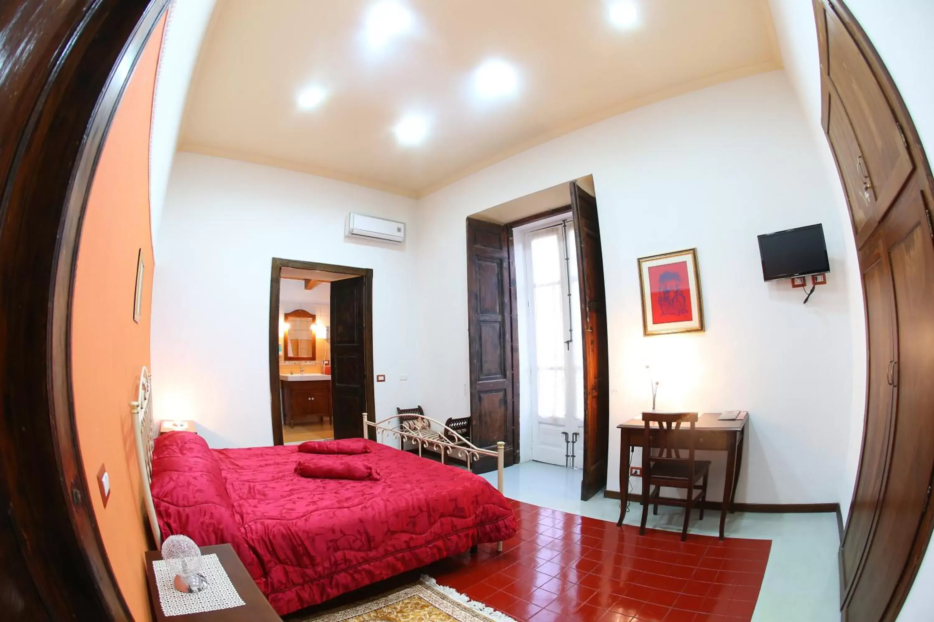 Twin Room with Balcony - single occupancy in Casa Lissania Twin Room with Balcony - single occupancy in Casa Lissania