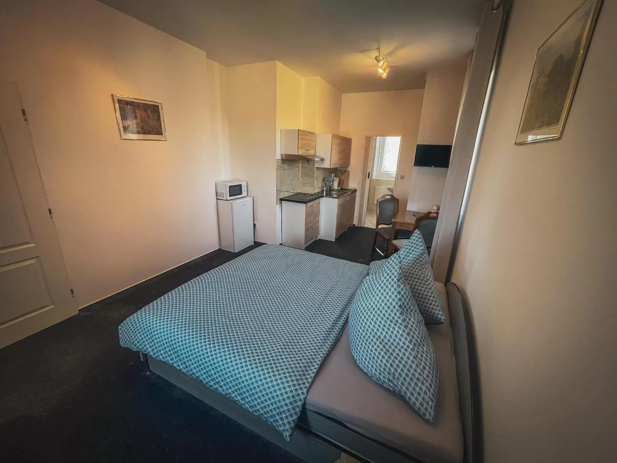 Bed in Hotel Apartment Faraon