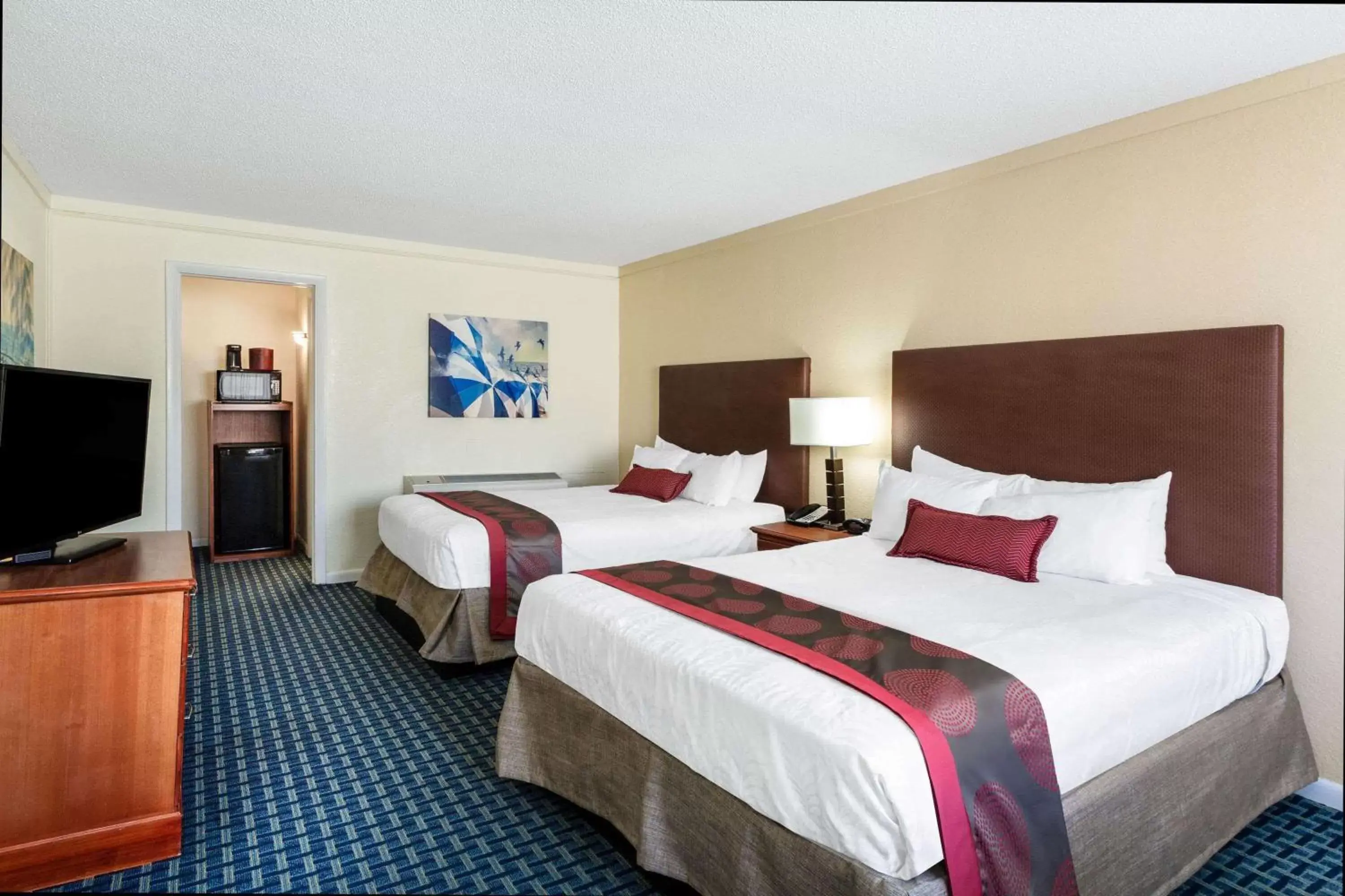 Photo of the whole room, Bed in Ramada by Wyndham Virginia Beach