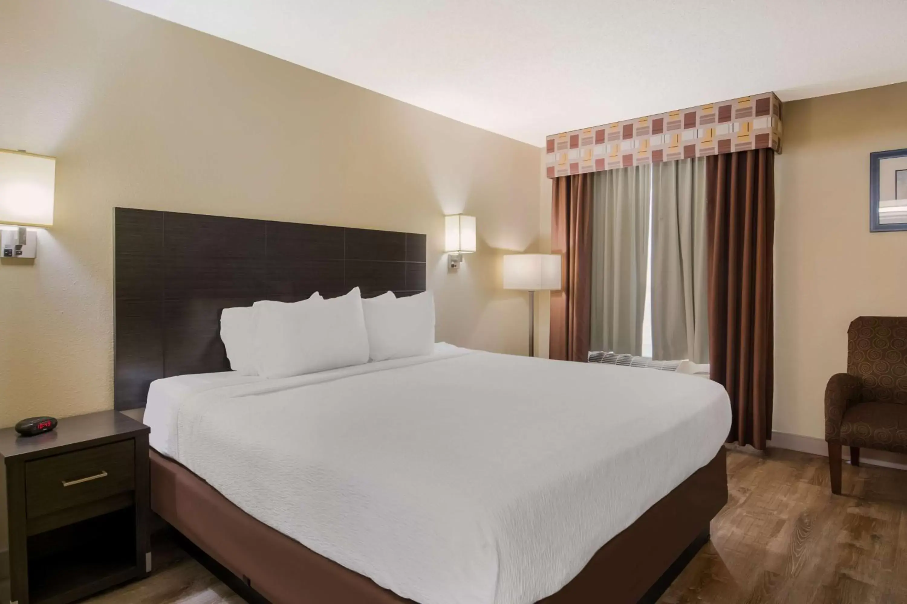 Bedroom, Bed in SureStay Plus Hotel by Best Western Jackson