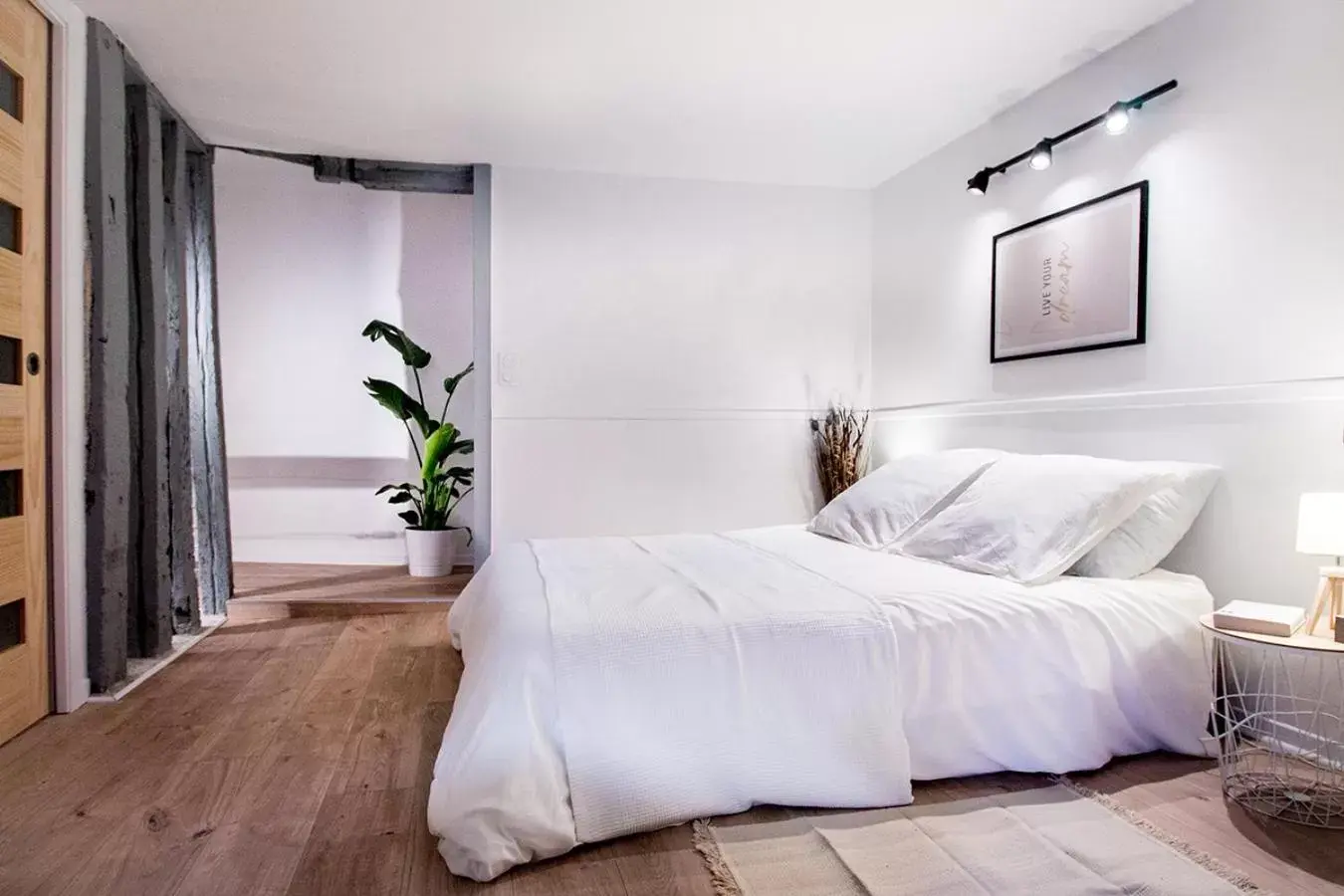 Bed in MAYA Appartements & Suites
