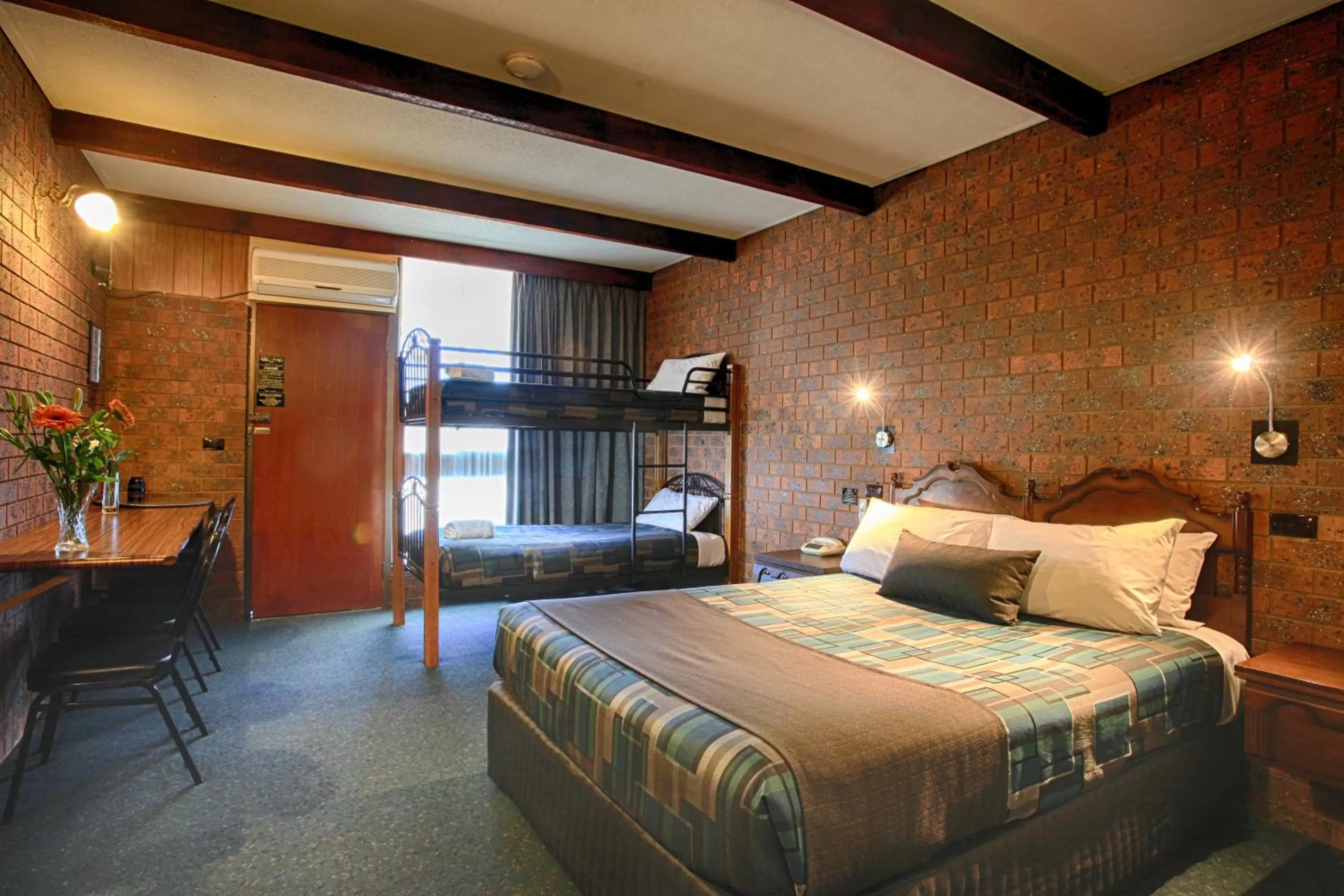 Day, Bed in Belltower Motor Inn