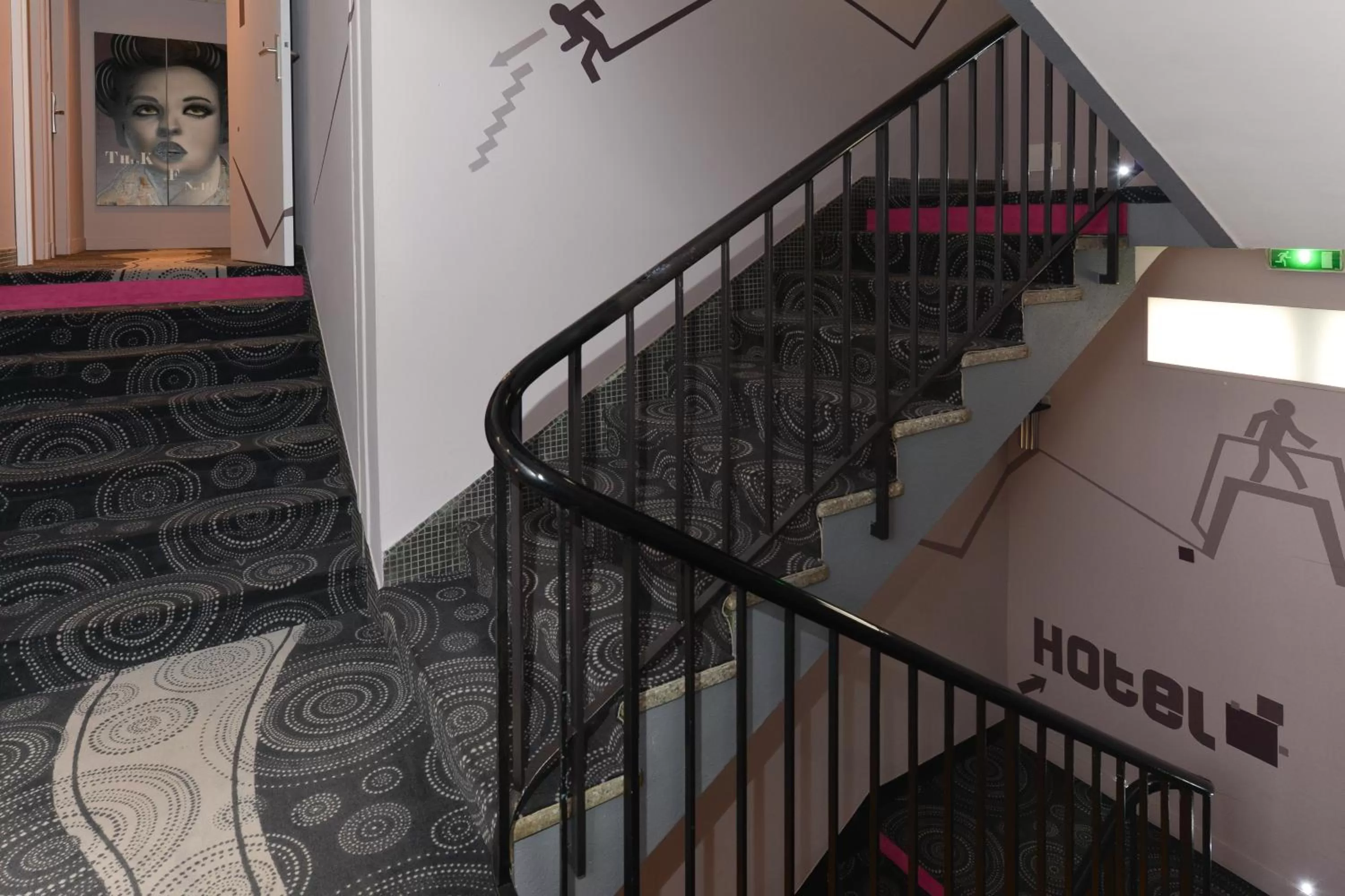 Decorative detail in Urban Style hotel de l'Europe