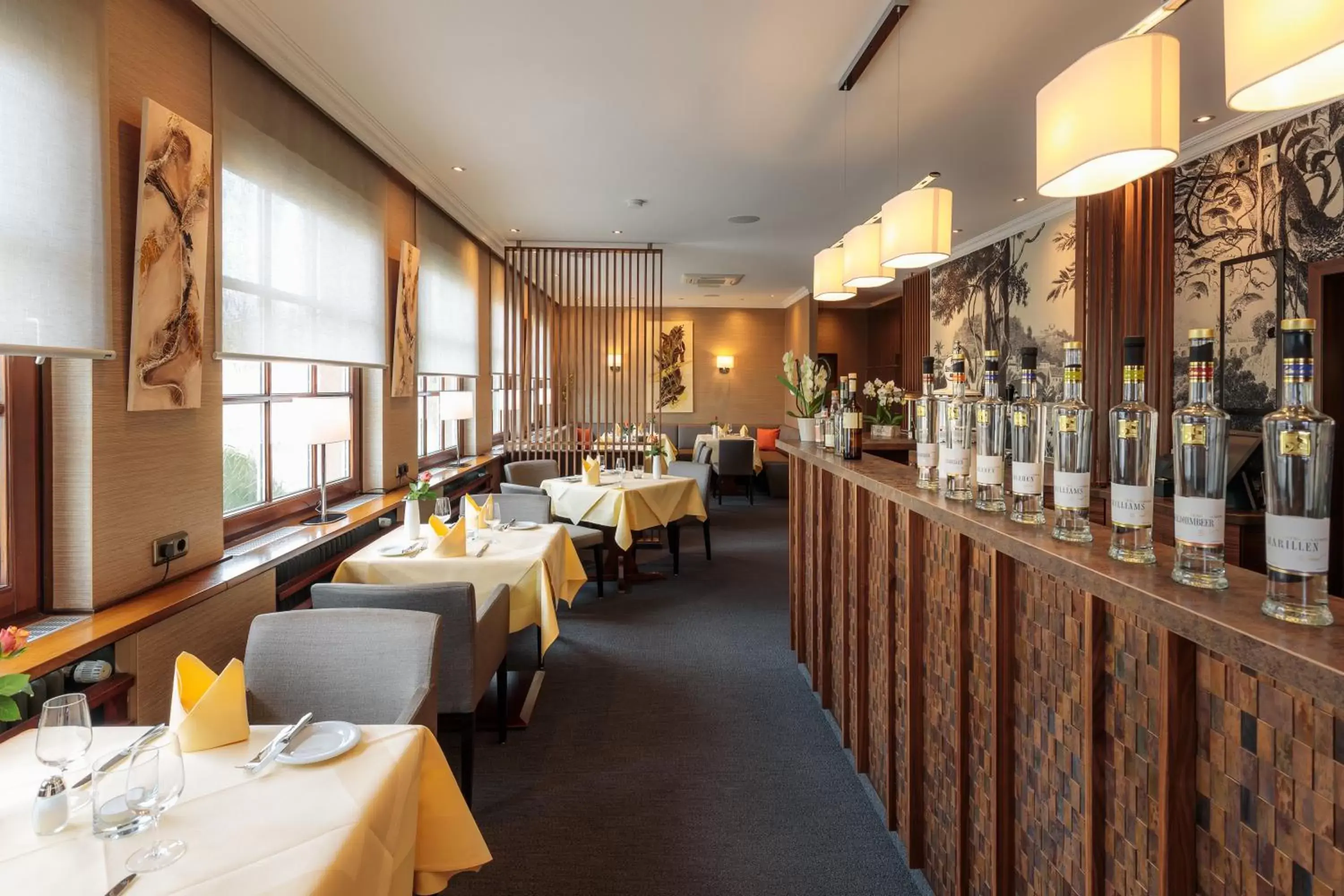 Restaurant/Places to Eat in Hotel Schaper