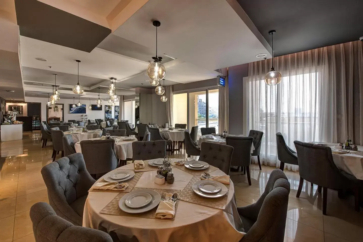 Restaurant/Places to Eat in City Stay Beach Hotel Apartments - Marjan Island