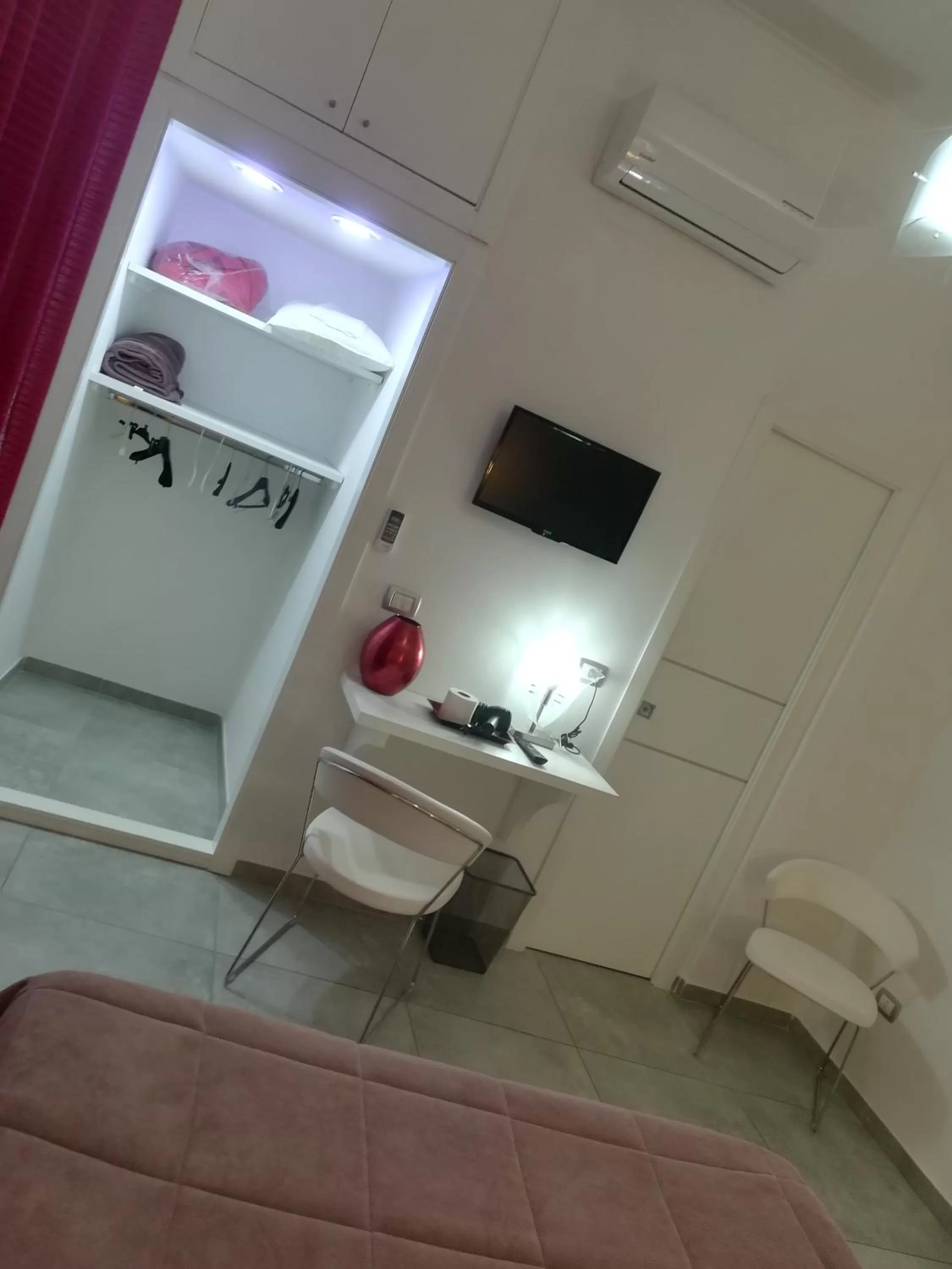 TV/Entertainment Center in Stella Diana