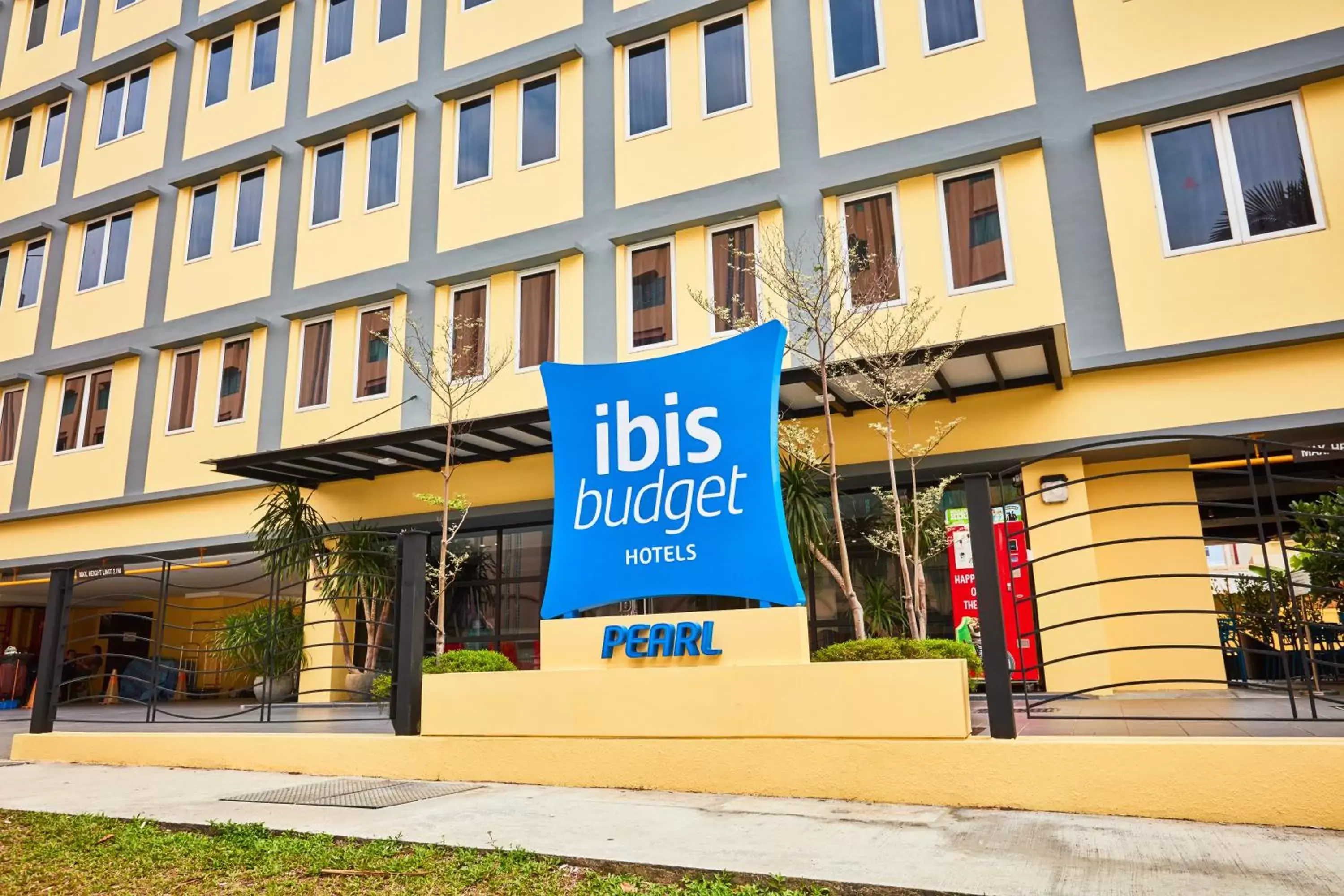 Property building in ibis budget Singapore Pearl Property building in ibis budget Singapore Pearl