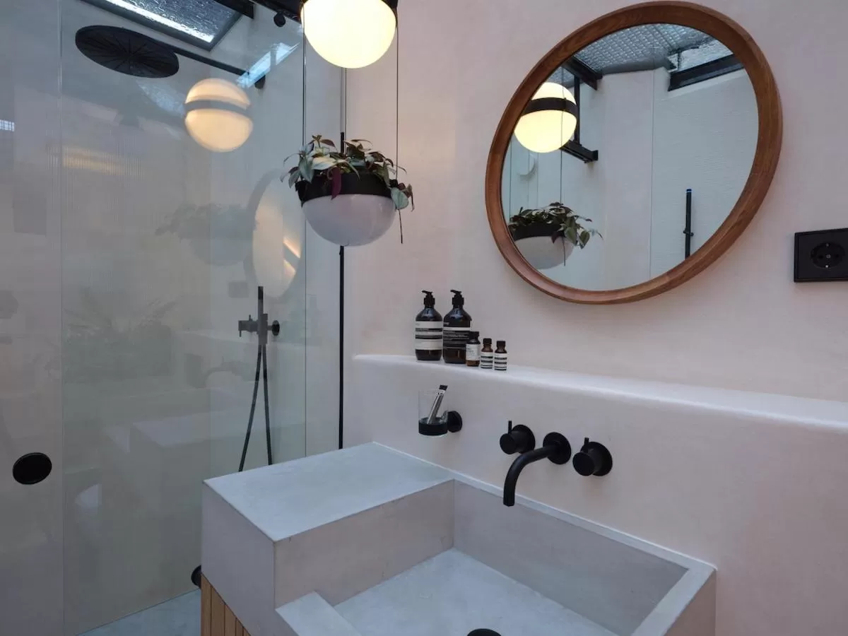 Bathroom in vondice hotel