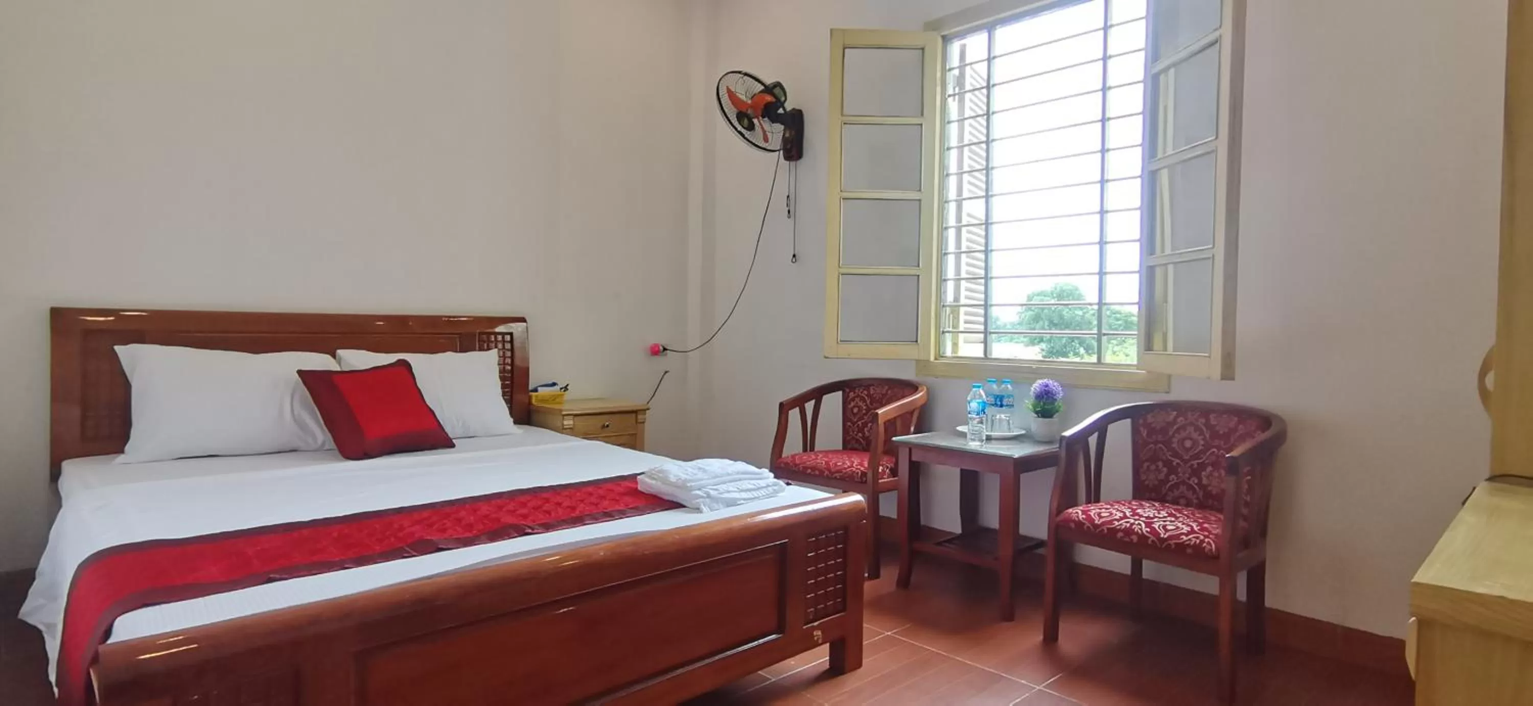 Bedroom, Bed in Thanh Hương 99 Hotel - Nội Bài