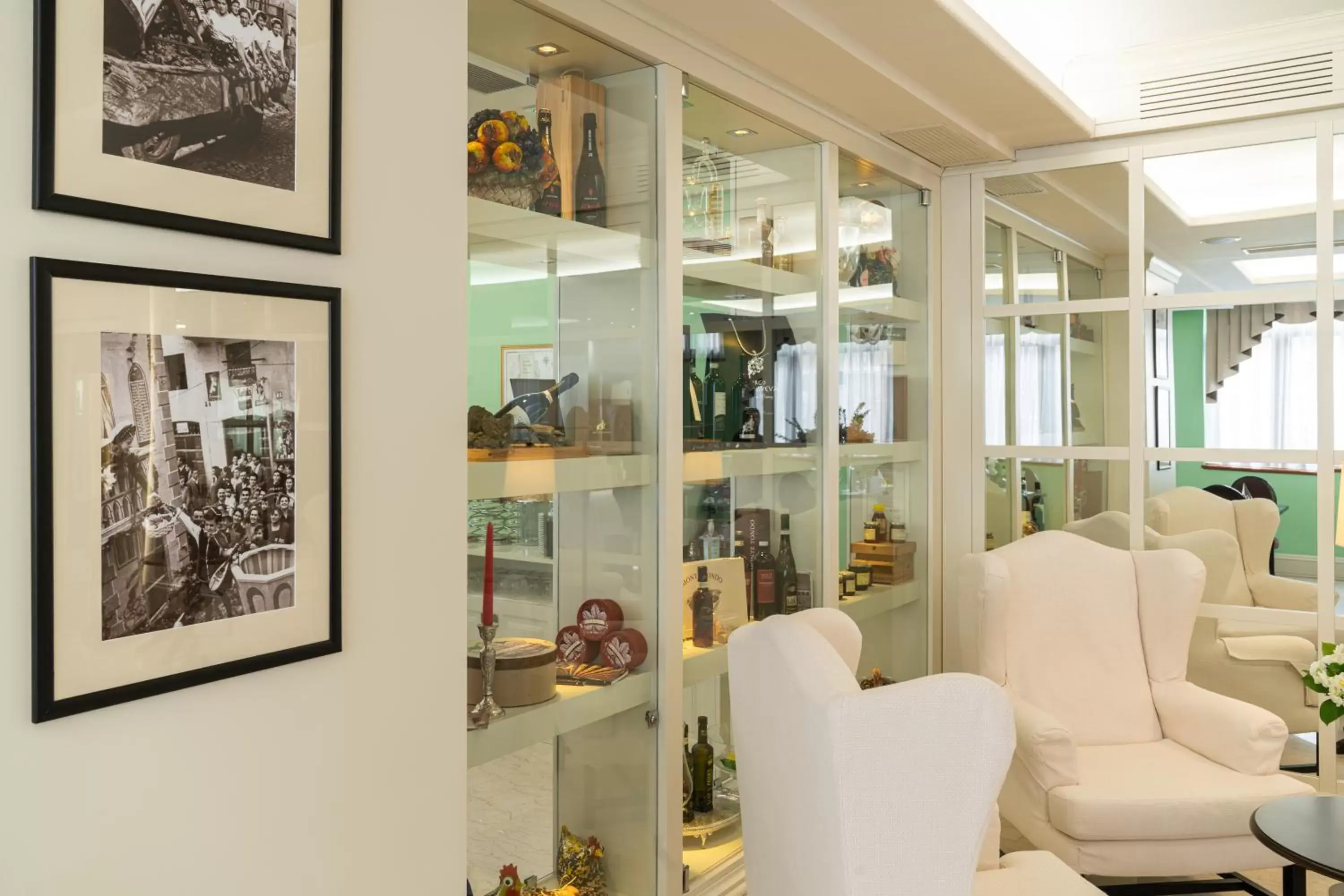 Lounge or bar in Hotel Roxy Plaza Lounge or bar in Hotel Roxy Plaza