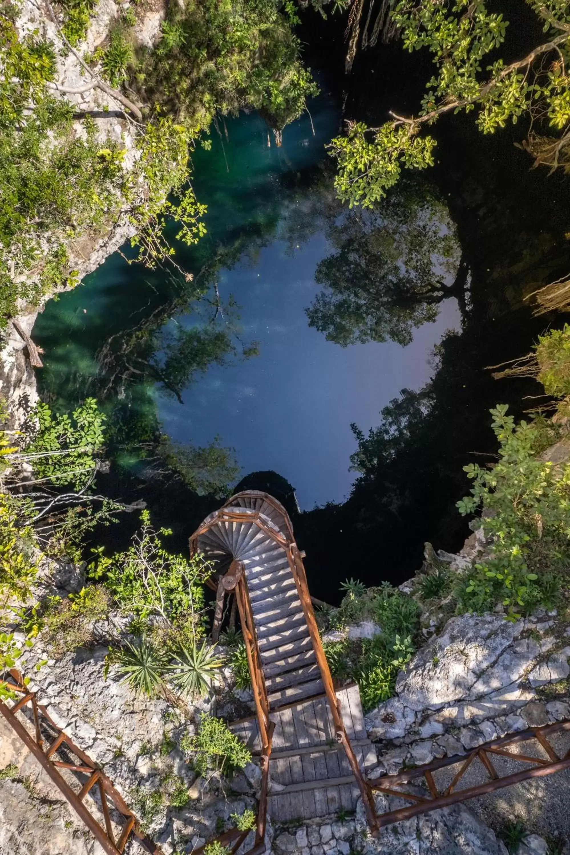 Natural landscape in Destino Mío by AKEN Soul