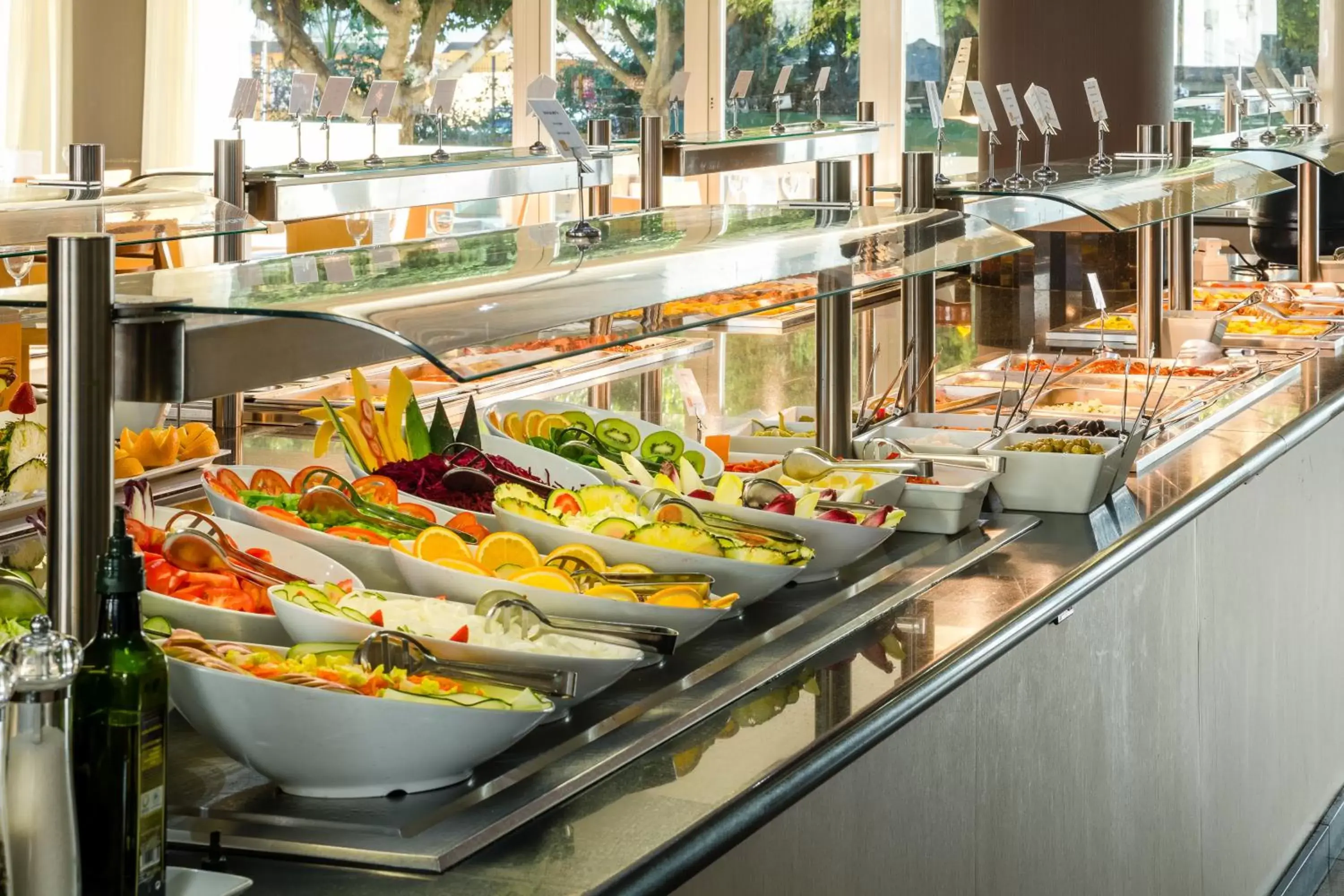 Restaurant/places to eat, Food in BQ Andalucia Beach Hotel