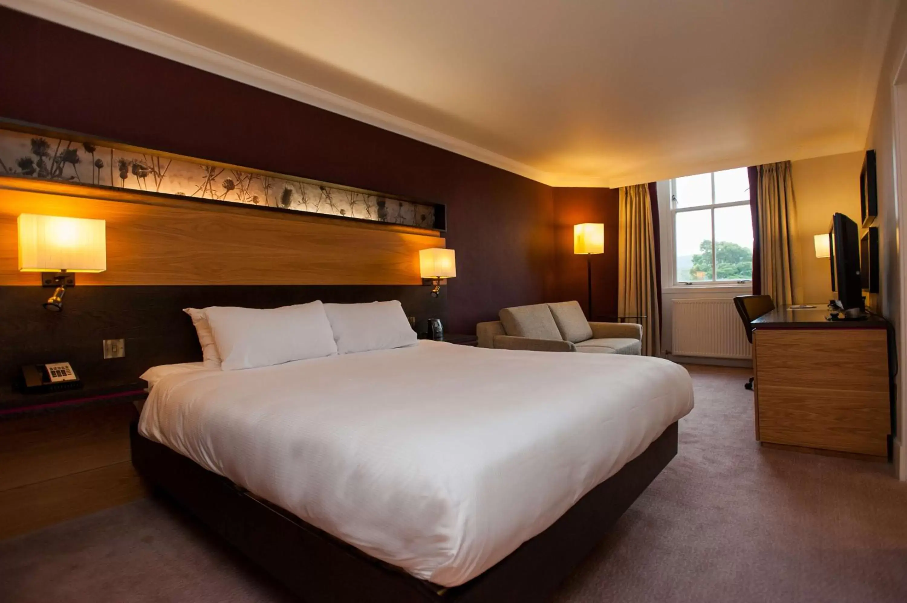 Bedroom, Bed in DoubleTree by Hilton Dunblane Hydro Hotel