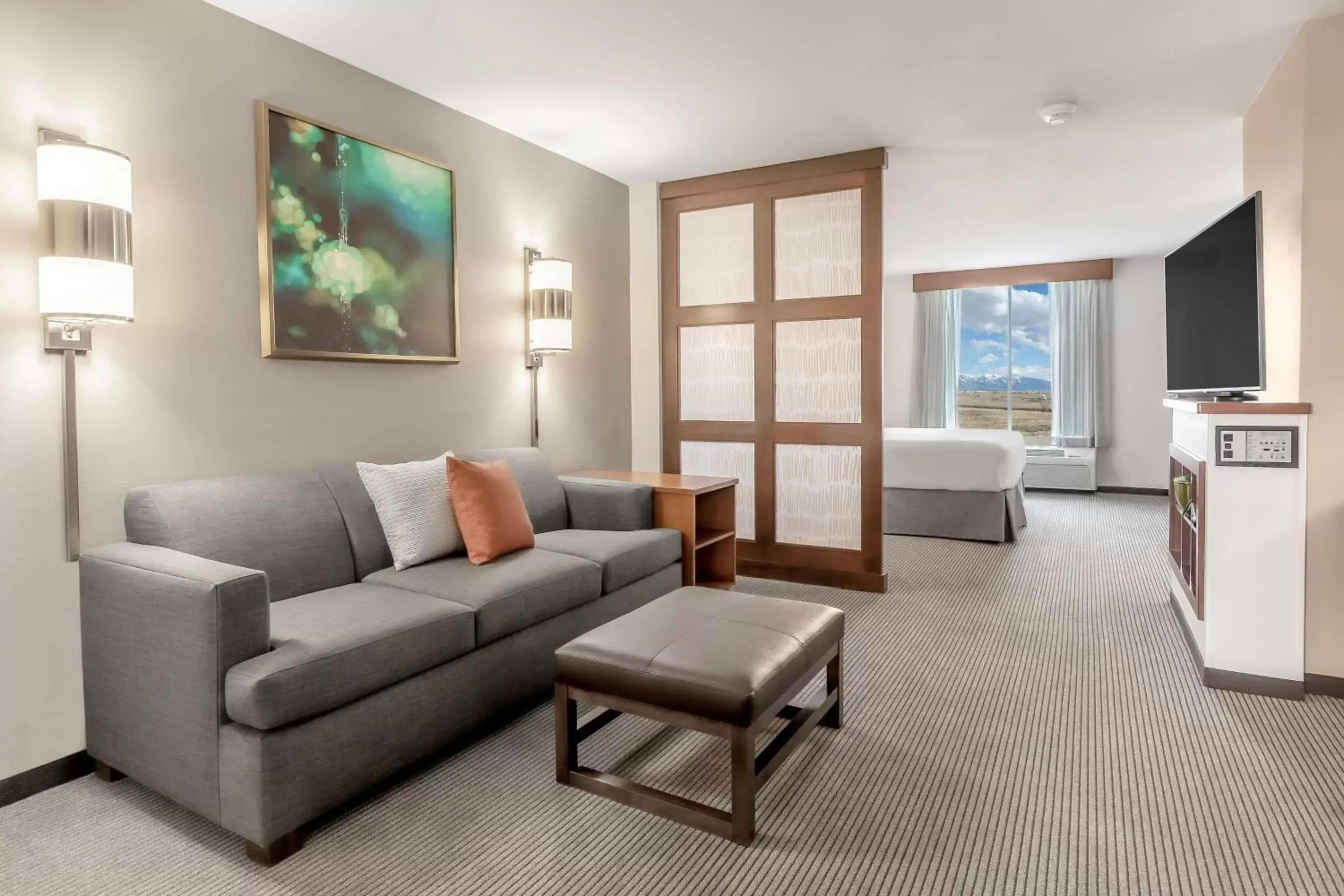 Photo of the whole room, Seating Area in Hyatt Place Salt Lake City Airport