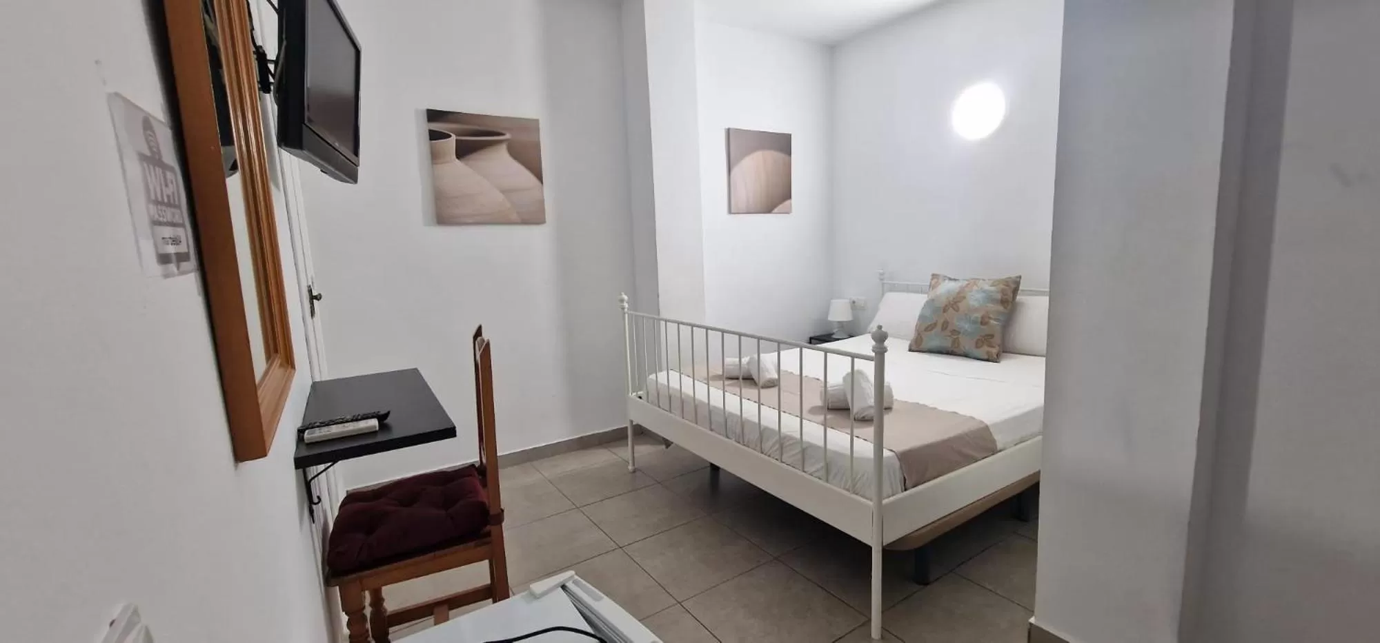 Bed in Hotel Marbella