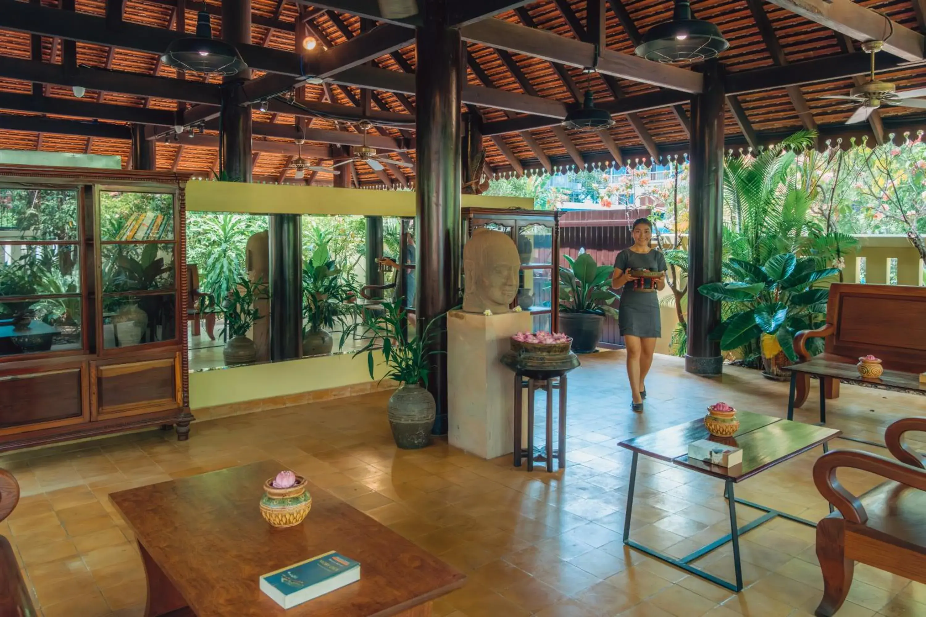 Seating area, Lobby/Reception in Pandora Suite D'Angkor