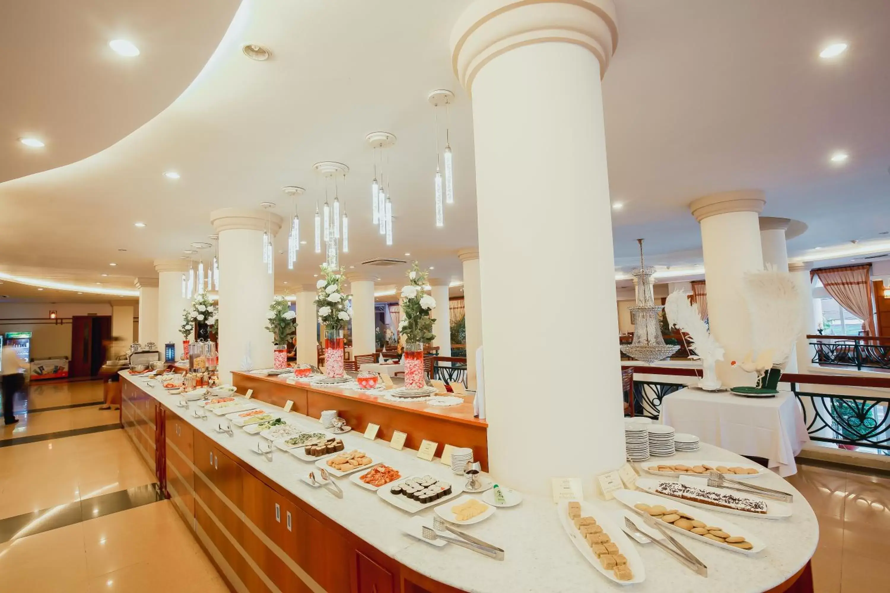 Buffet breakfast, Restaurant/Places to Eat in Palace Hotel