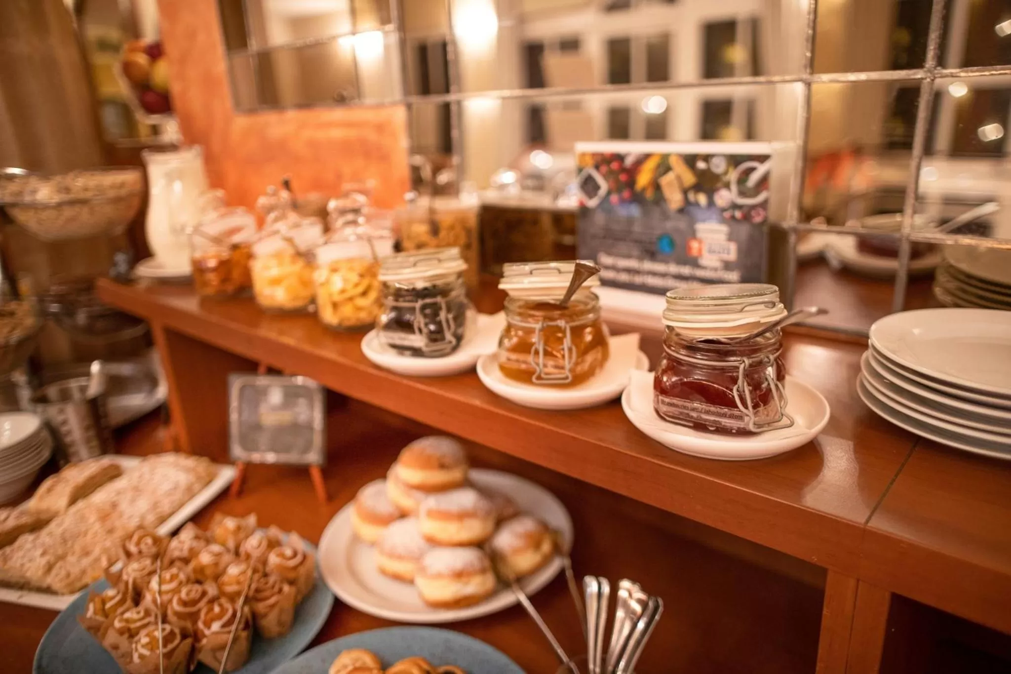 Buffet breakfast in Hotel Meteor Plaza Prague