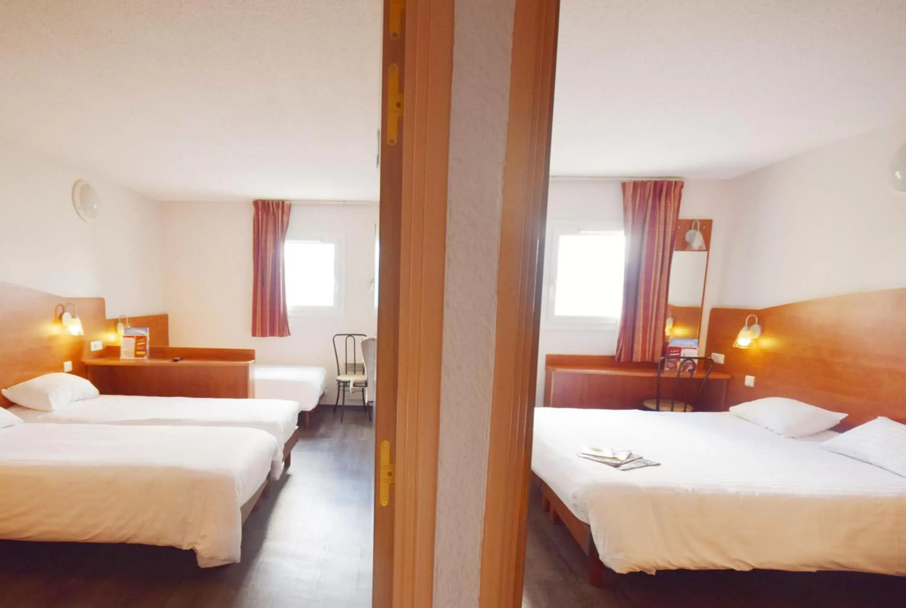 Bed in Brit Hotel Reims La Pompelle