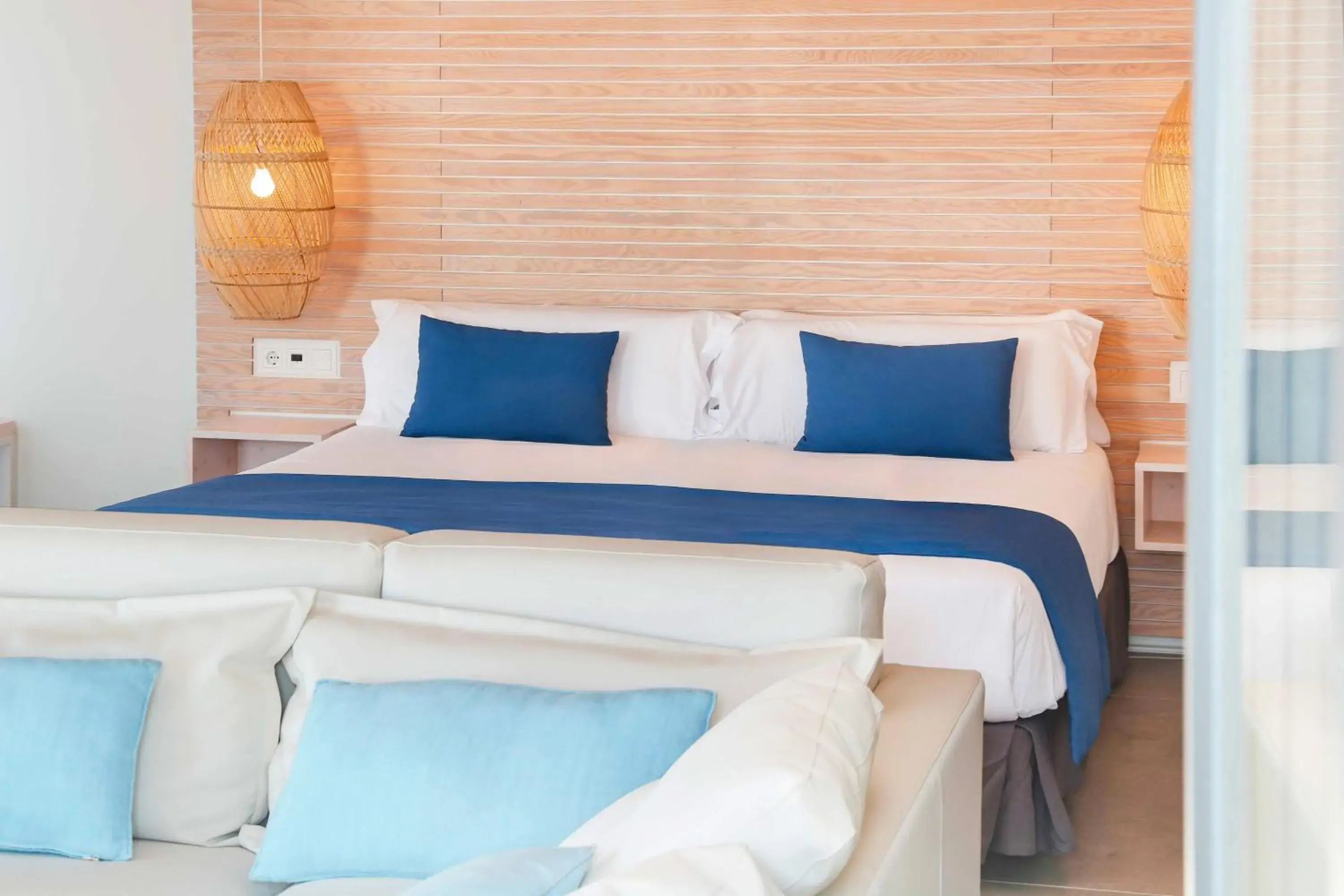 Bed in Hotel Kaktus Playa