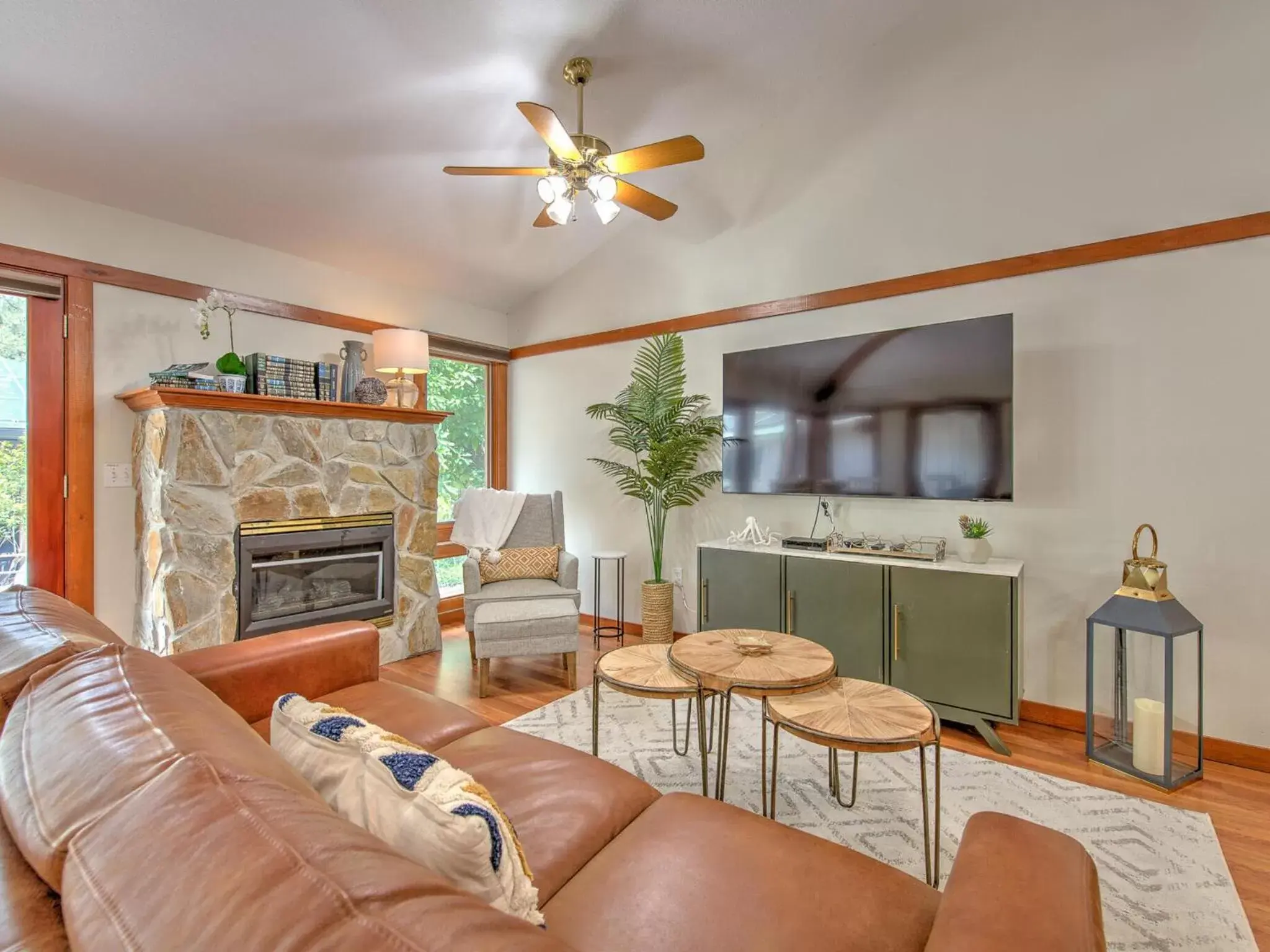 TV and multimedia, Seating Area in Riverbend Retreat - Fla.