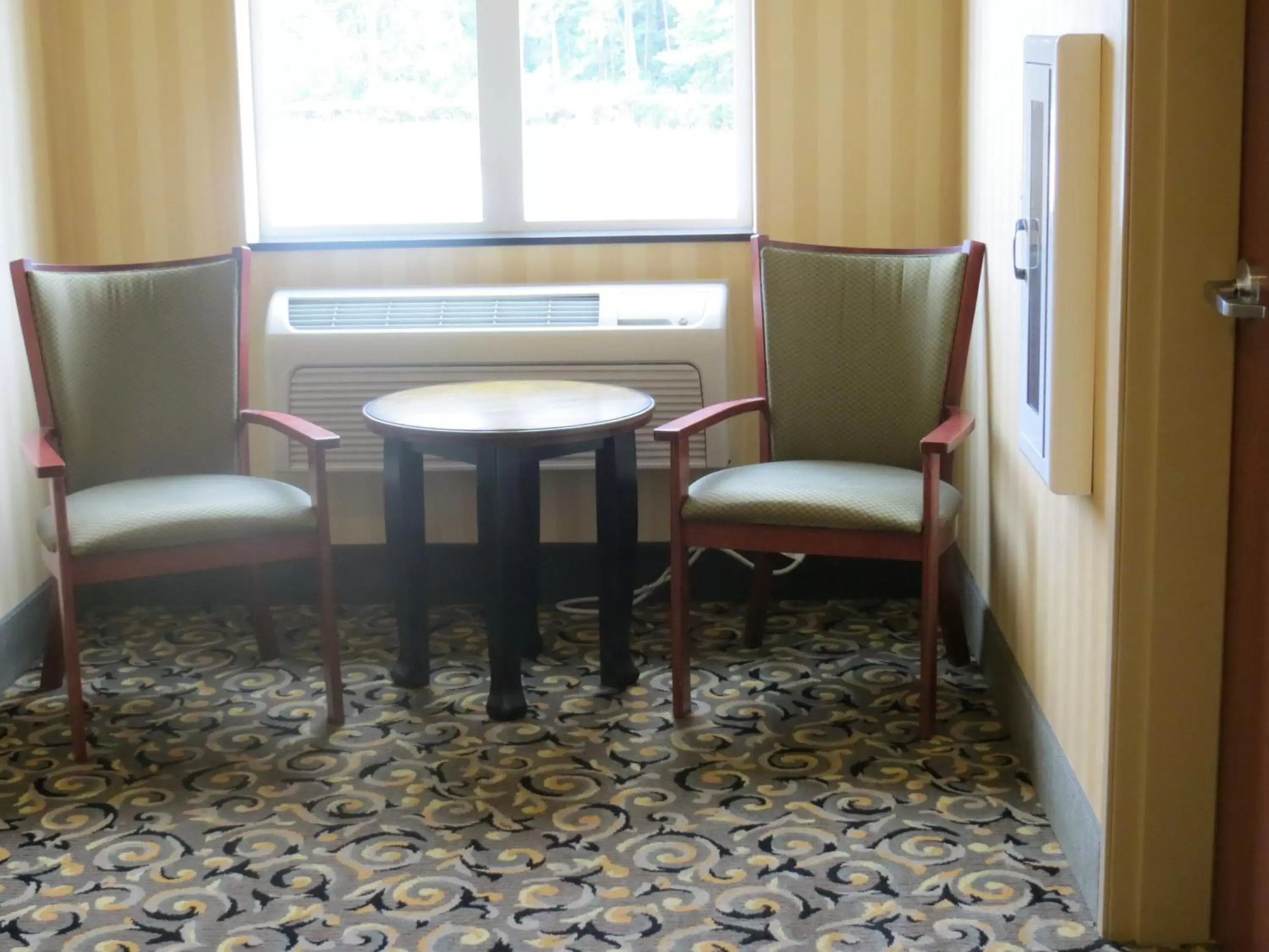Seating Area in Cobblestone Inn & Suites - Brillion