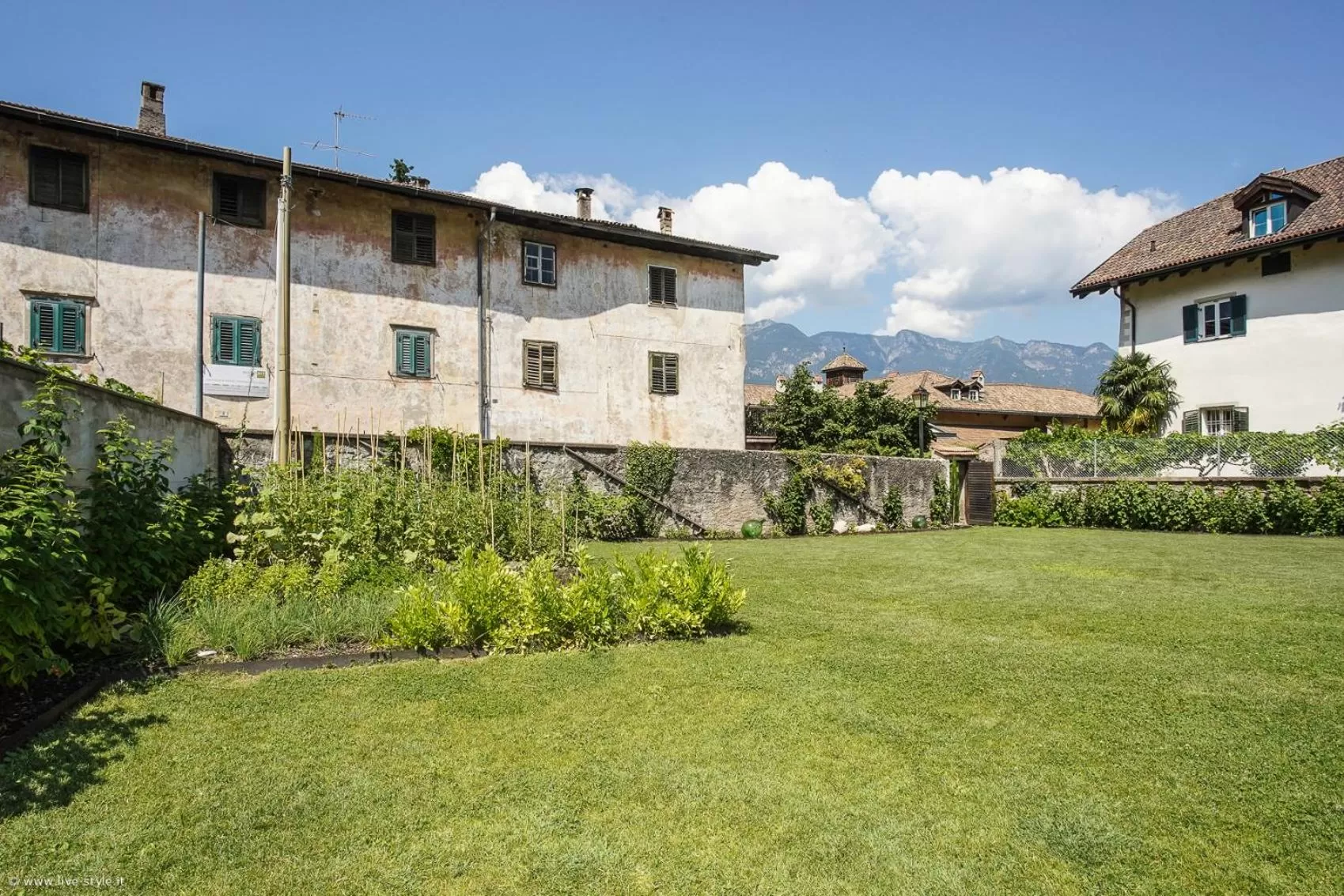 Garden, Property Building in Apartment Residence Veronika