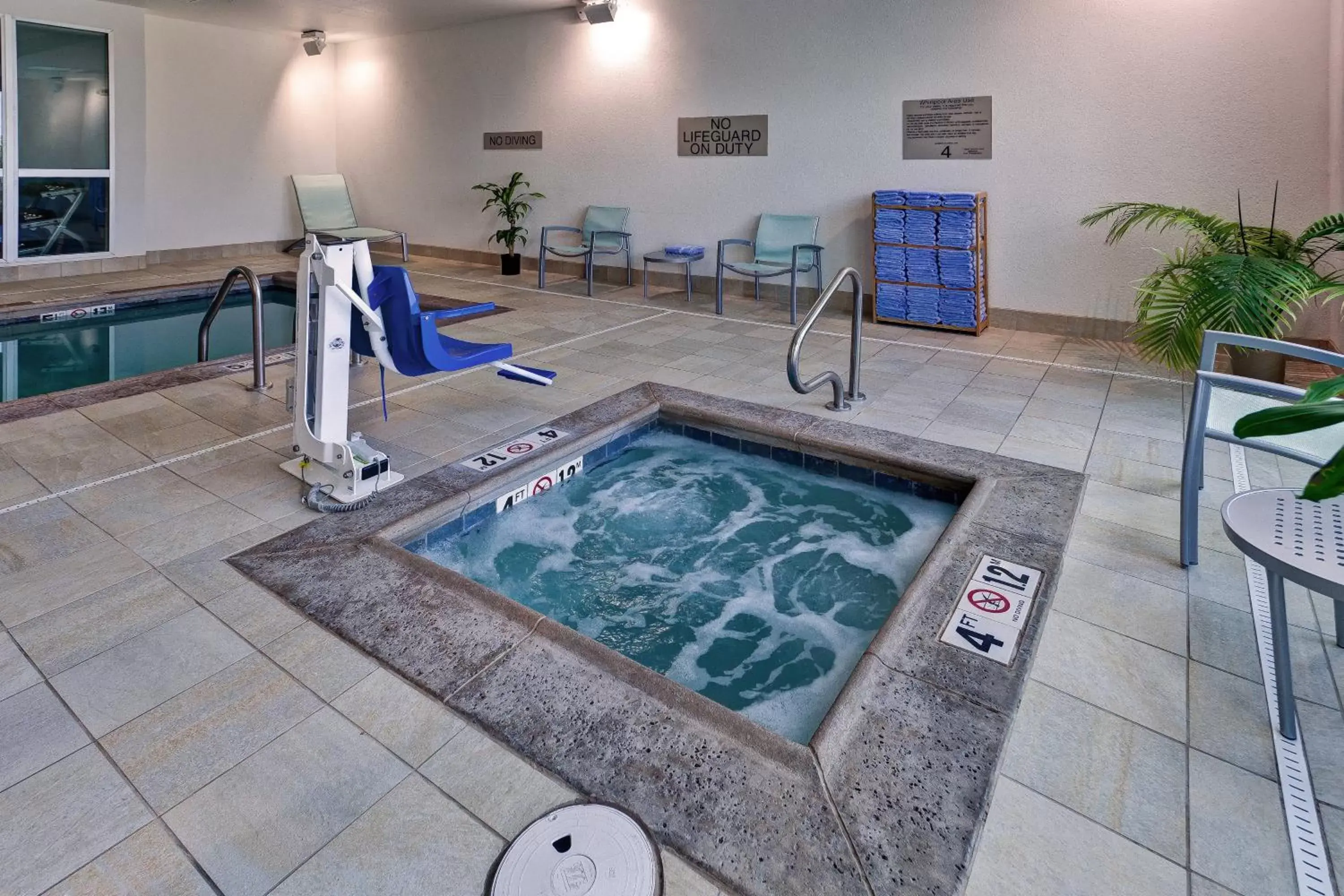Swimming Pool in SpringHill Suites by Marriott Wichita Airport