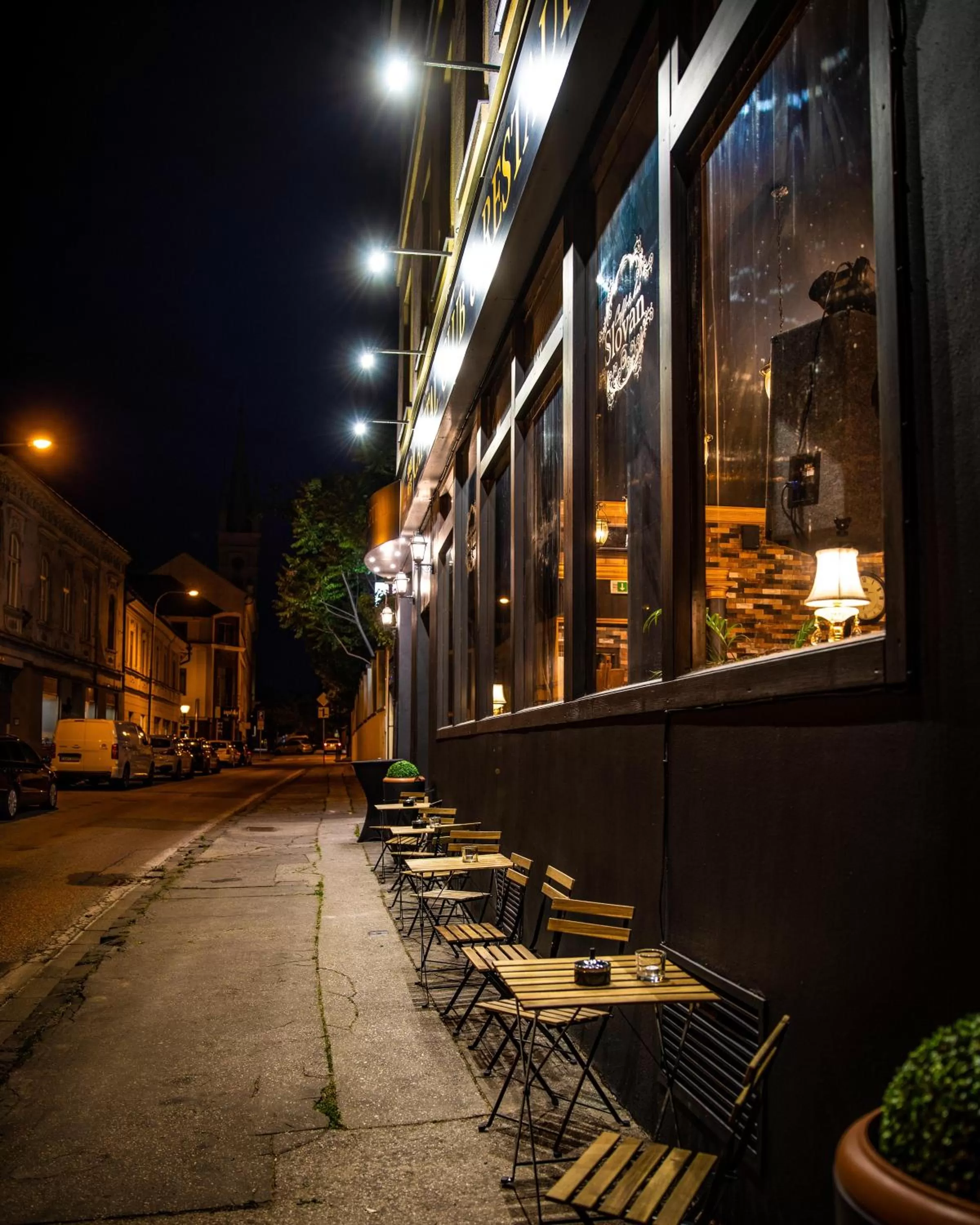 Facade/entrance in Hotel Capital with private wellness