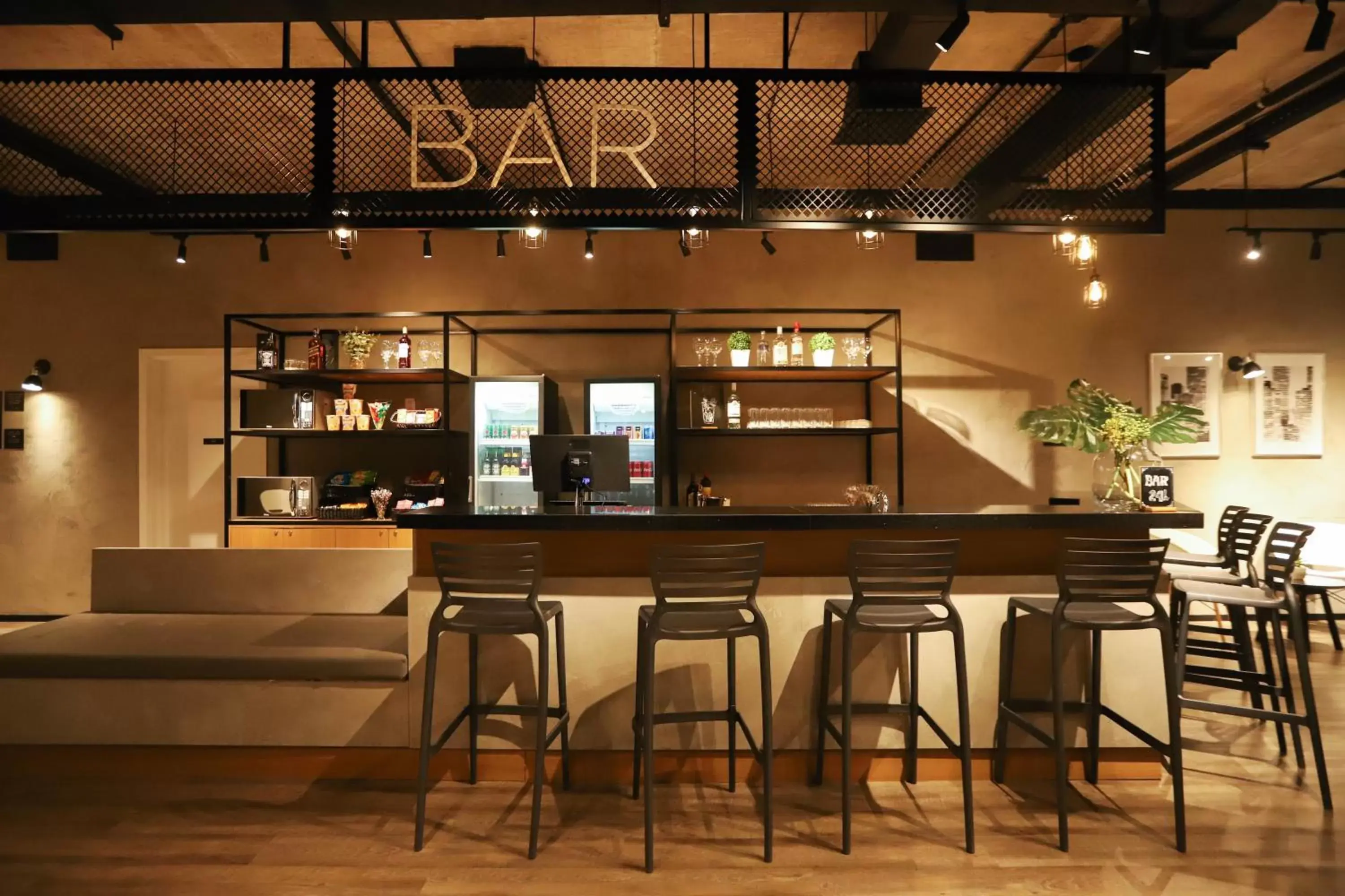 Lounge or bar, Lounge/Bar in ibis Cuiaba Shopping
