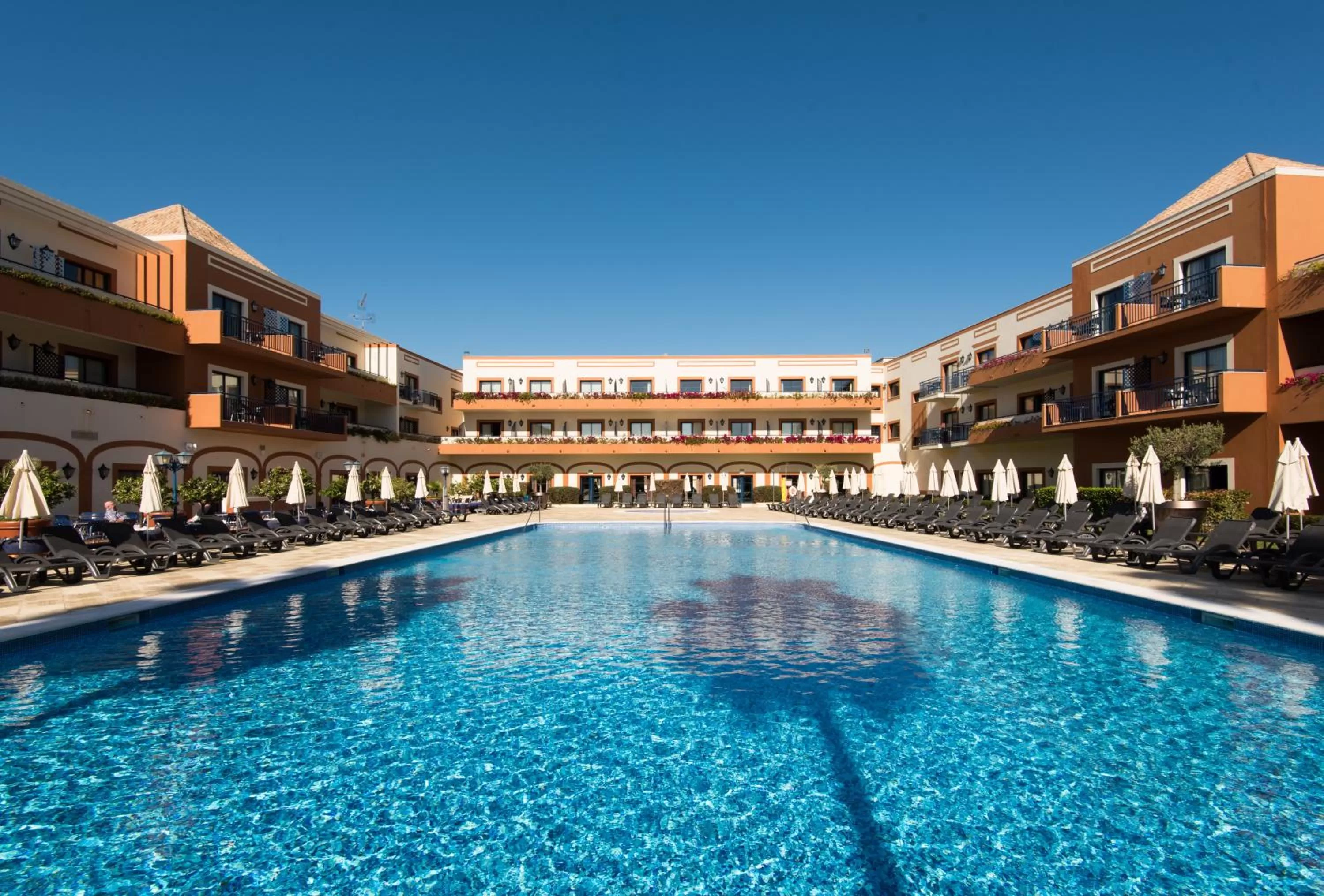 Swimming pool in Vila Gale Tavira