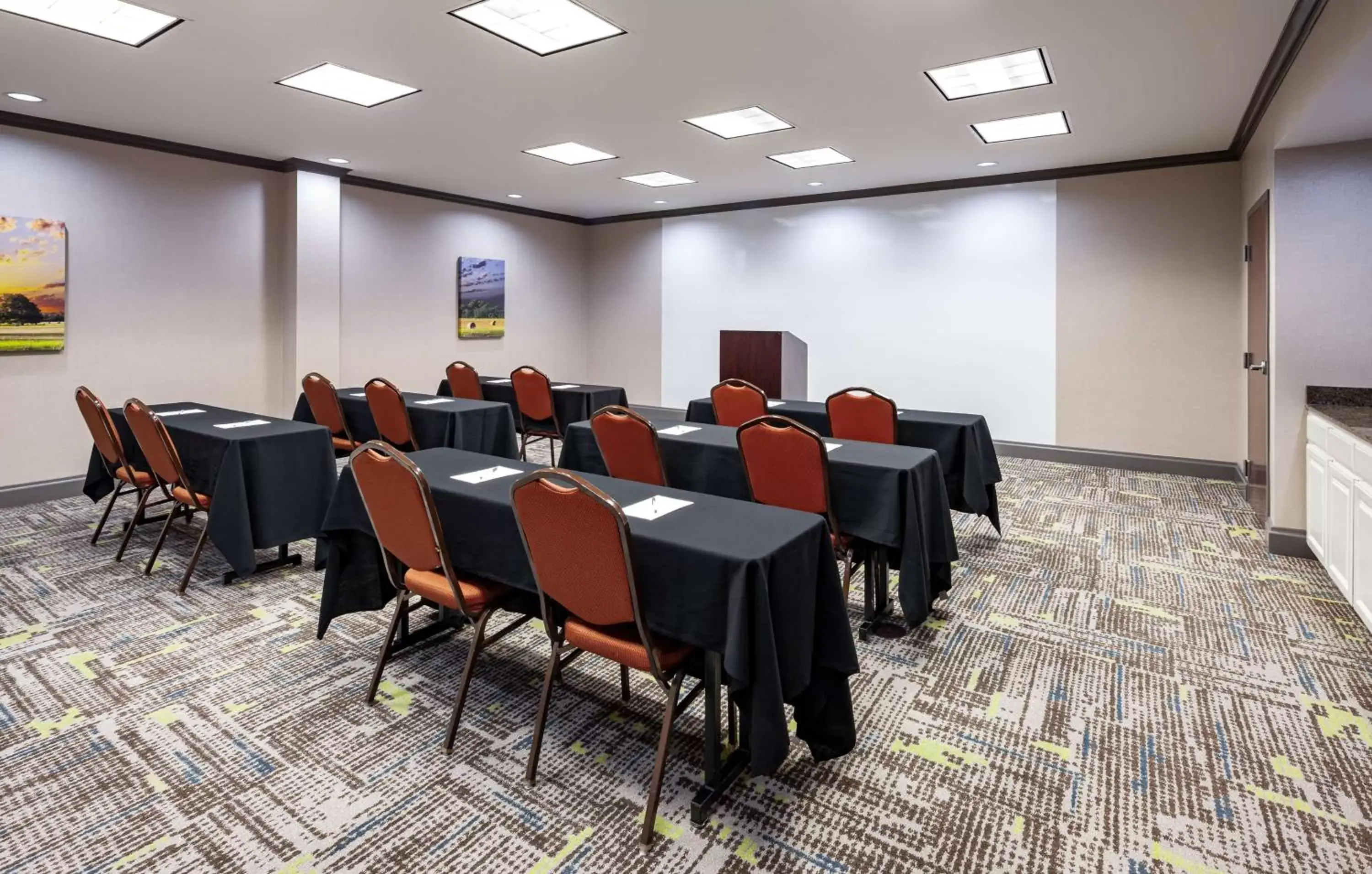 Meeting/conference room in Hampton Inn & Suites Texarkana