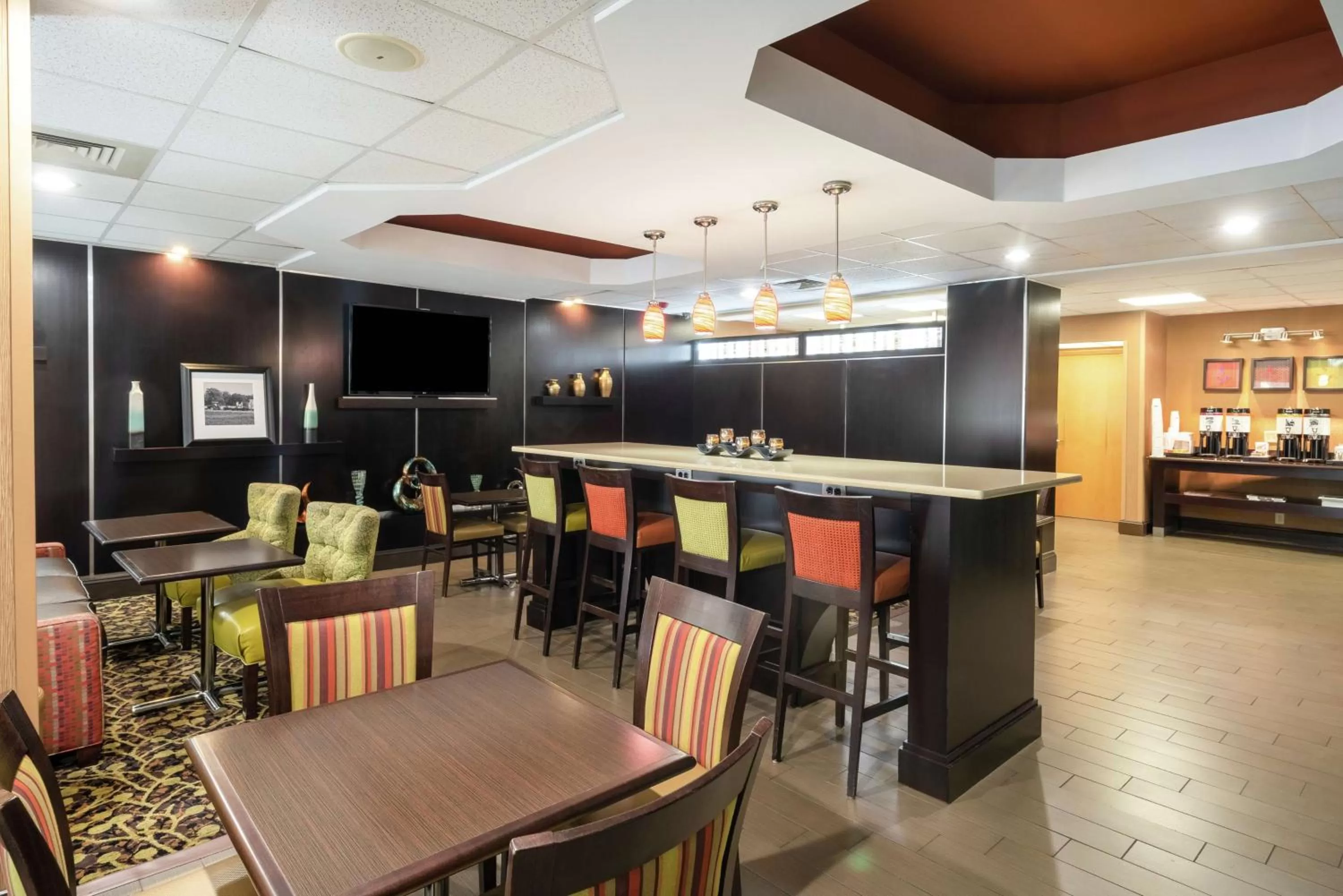 Lobby or reception in Hampton Inn Dublin