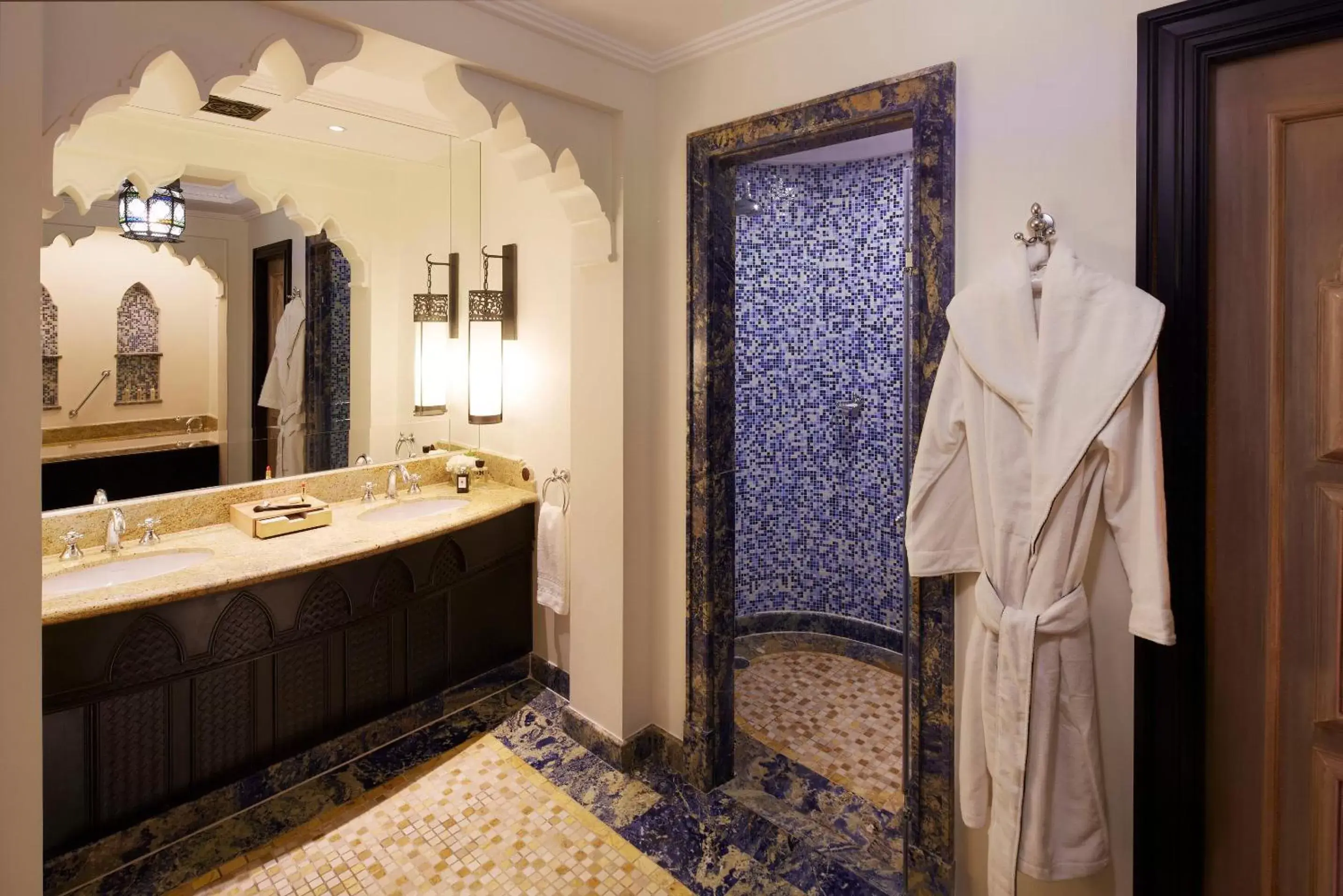 Bathroom in Jumeirah Mina A'Salam