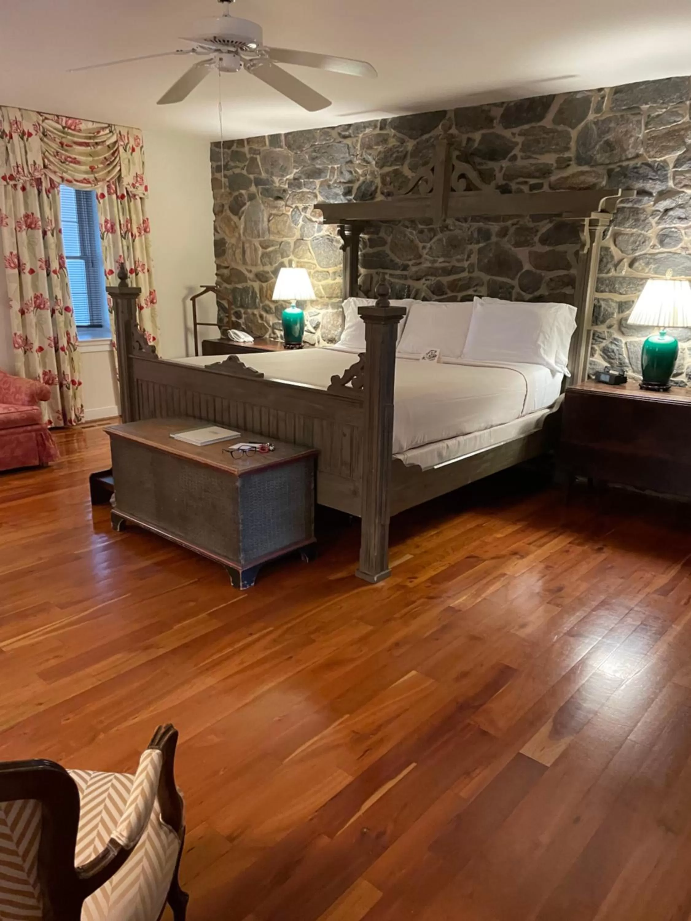 Bed in The Inn at Montchanin Village & Spa