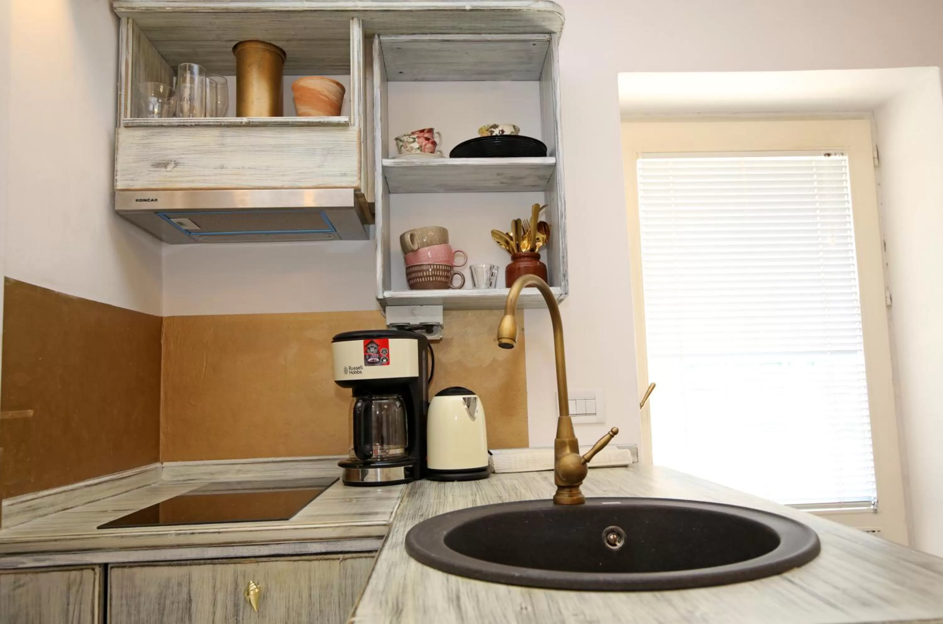 Kitchen or kitchenette, Kitchen/Kitchenette in Swan City Apartment & Room