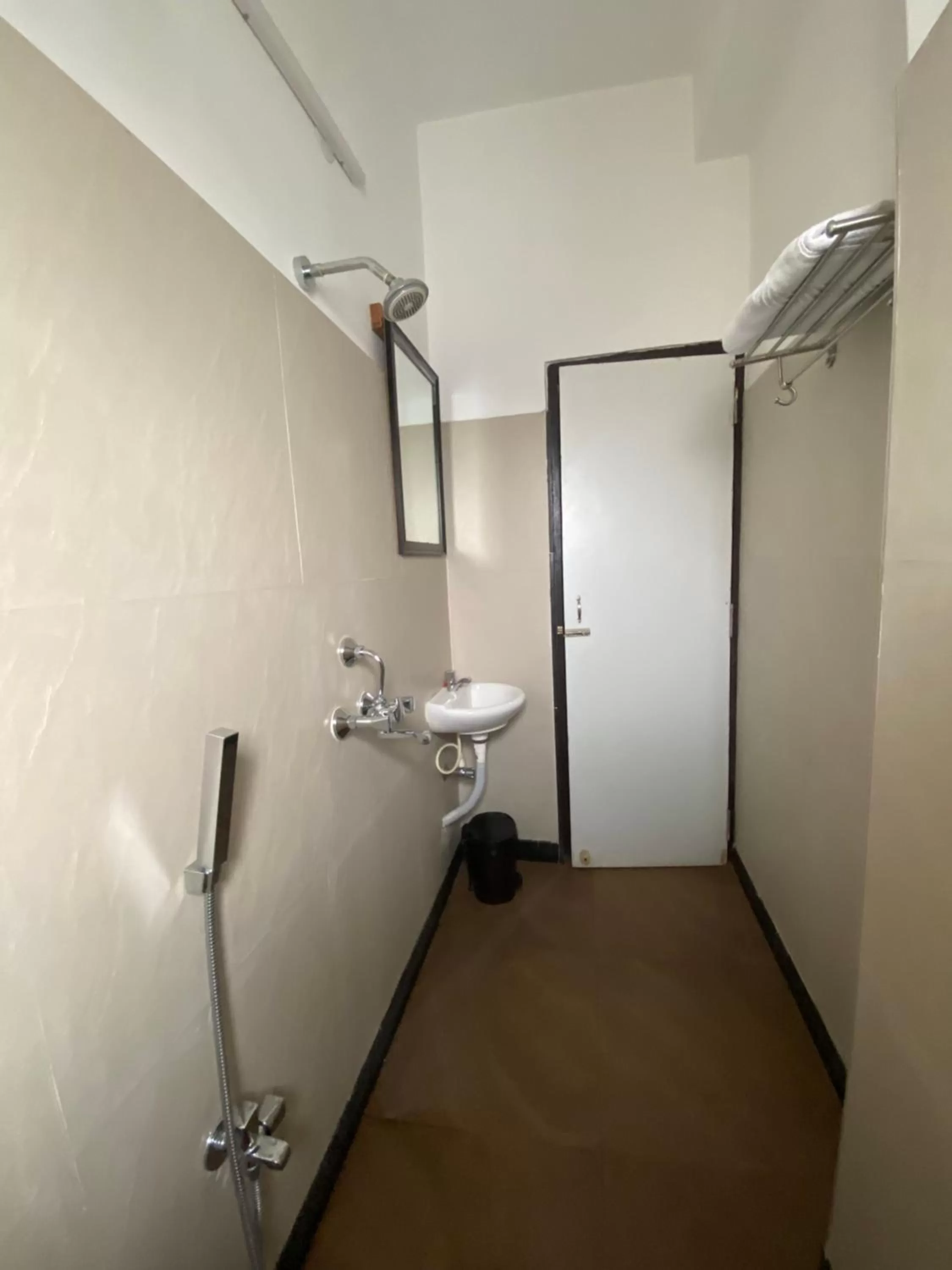 Bathroom in Krishna Kunja " A Quiet & Peaceful Stay "