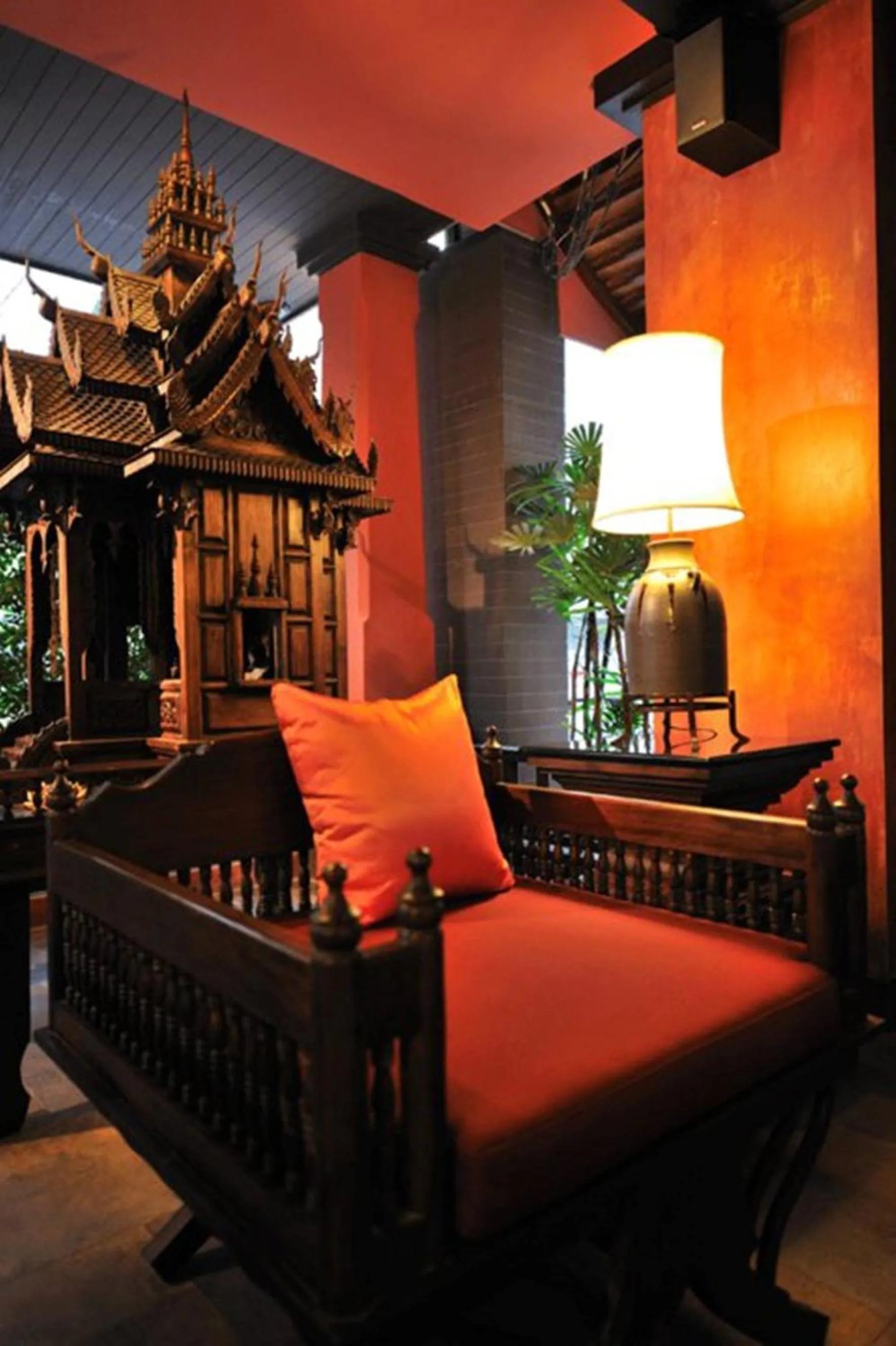 Decorative detail in Siralanna Hotel