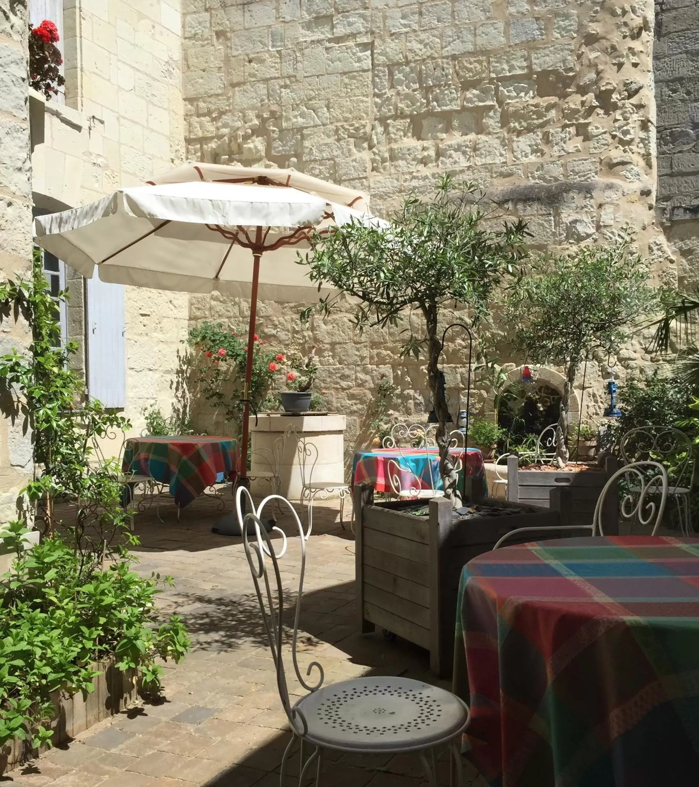 Balcony/Terrace, Restaurant/Places to Eat in Au Relais Saint Maurice