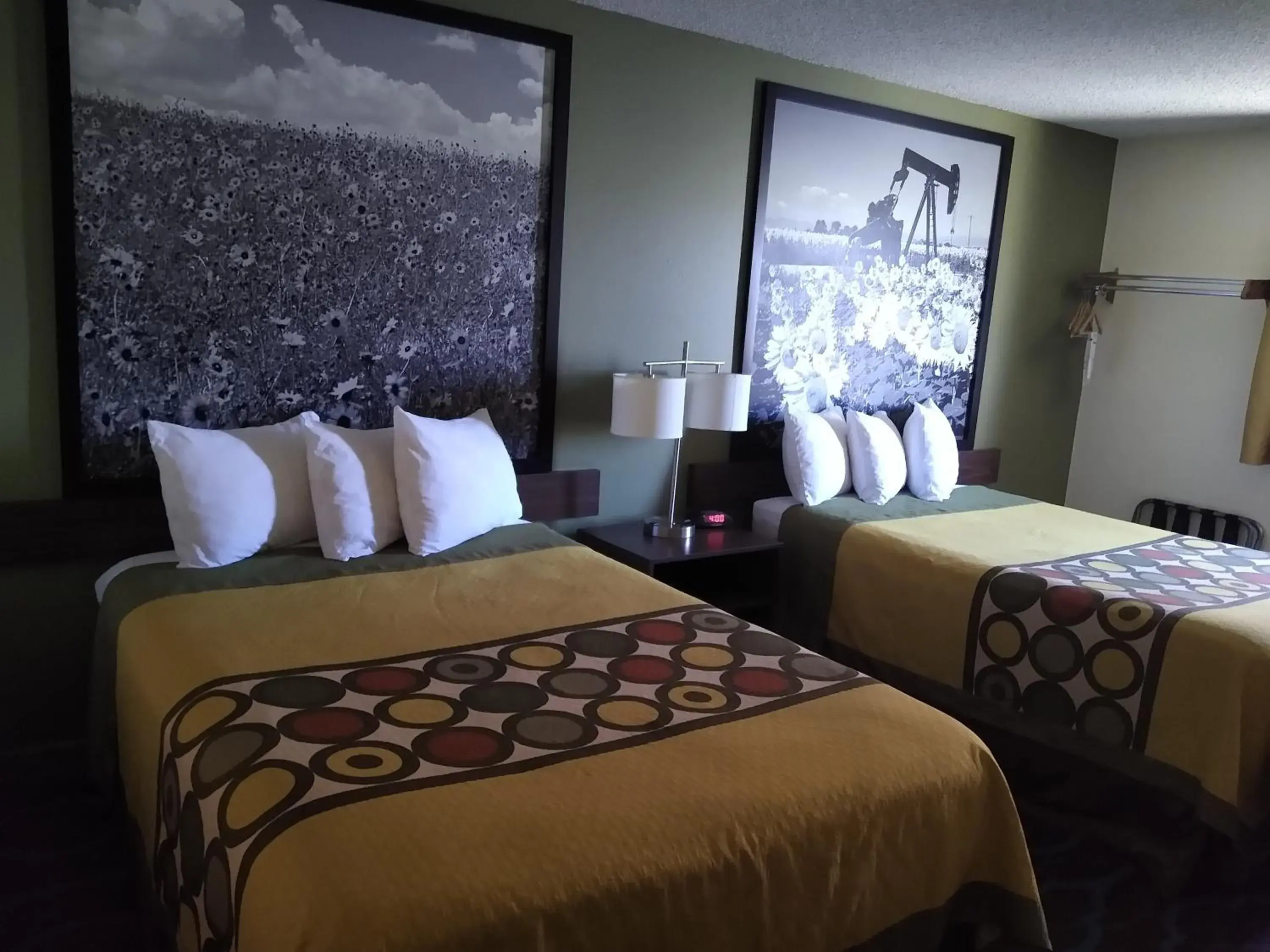 Bed in Super 8 by Wyndham Craig Bed in Super 8 by Wyndham Craig