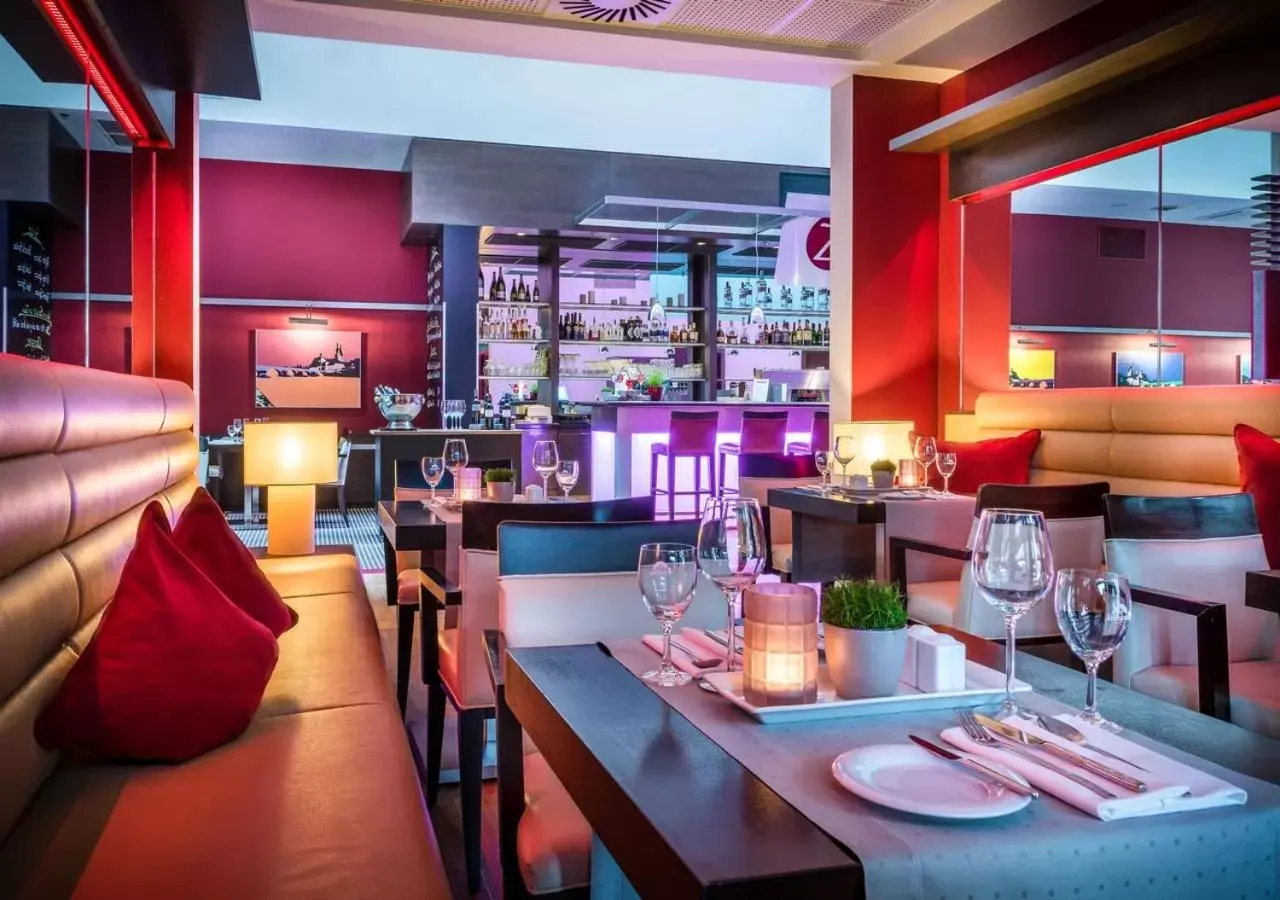 Lounge or bar, Restaurant/Places to Eat in Best Western Premier Novina Hotel Regensburg