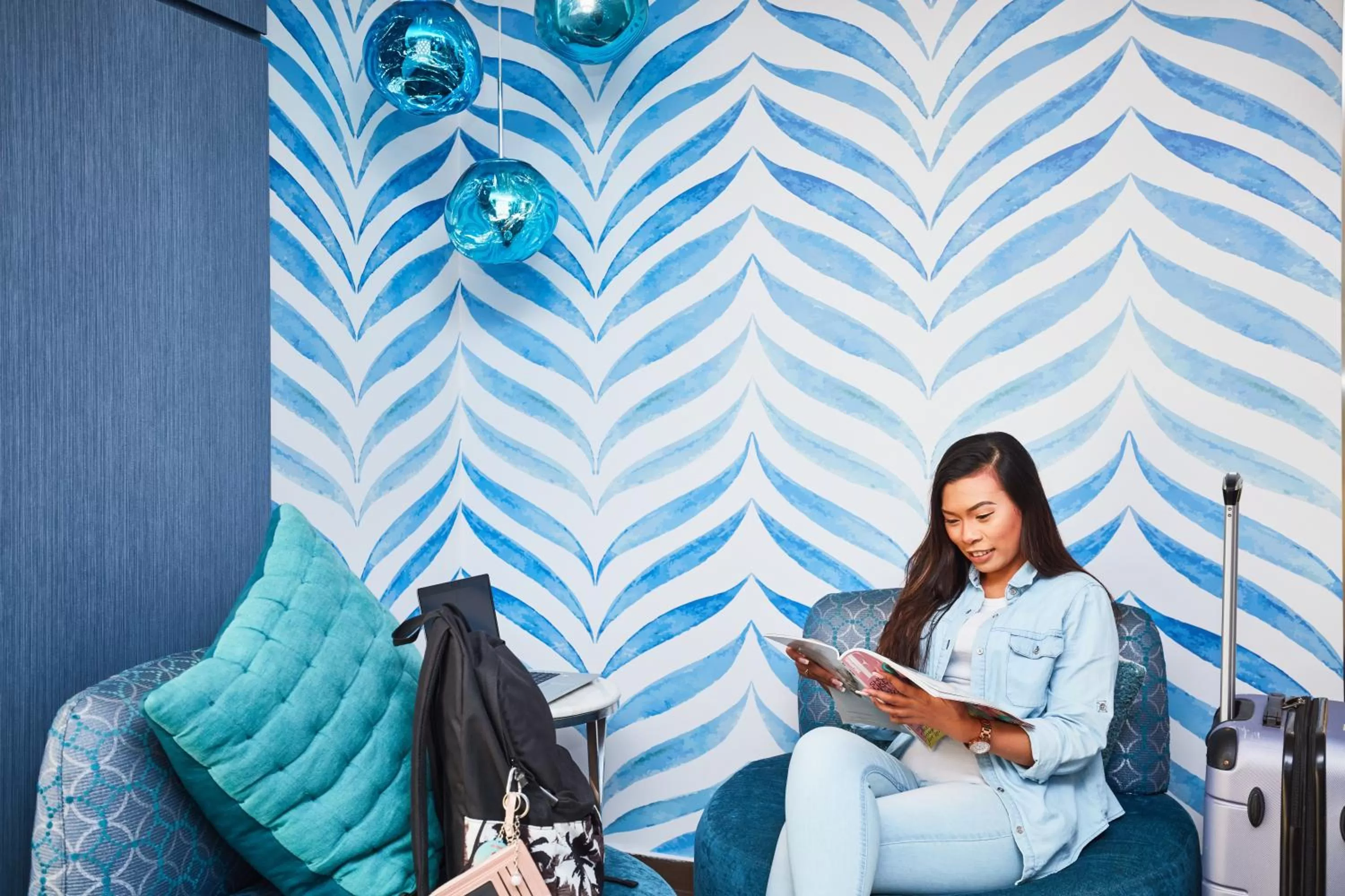 People in ibis budget Singapore Sapphire