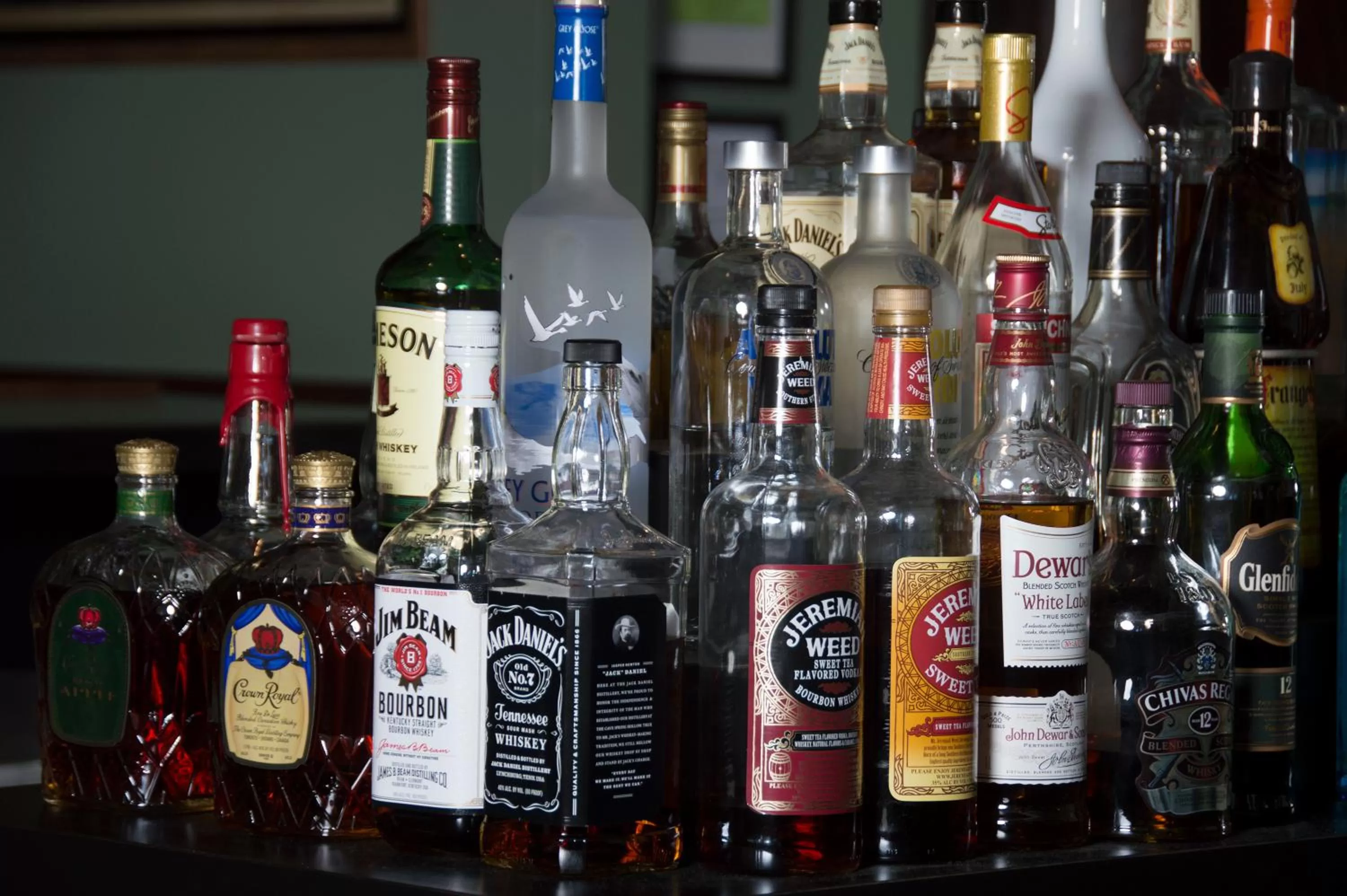 Alcoholic drinks in Days Inn by Wyndham Pittsburg KS