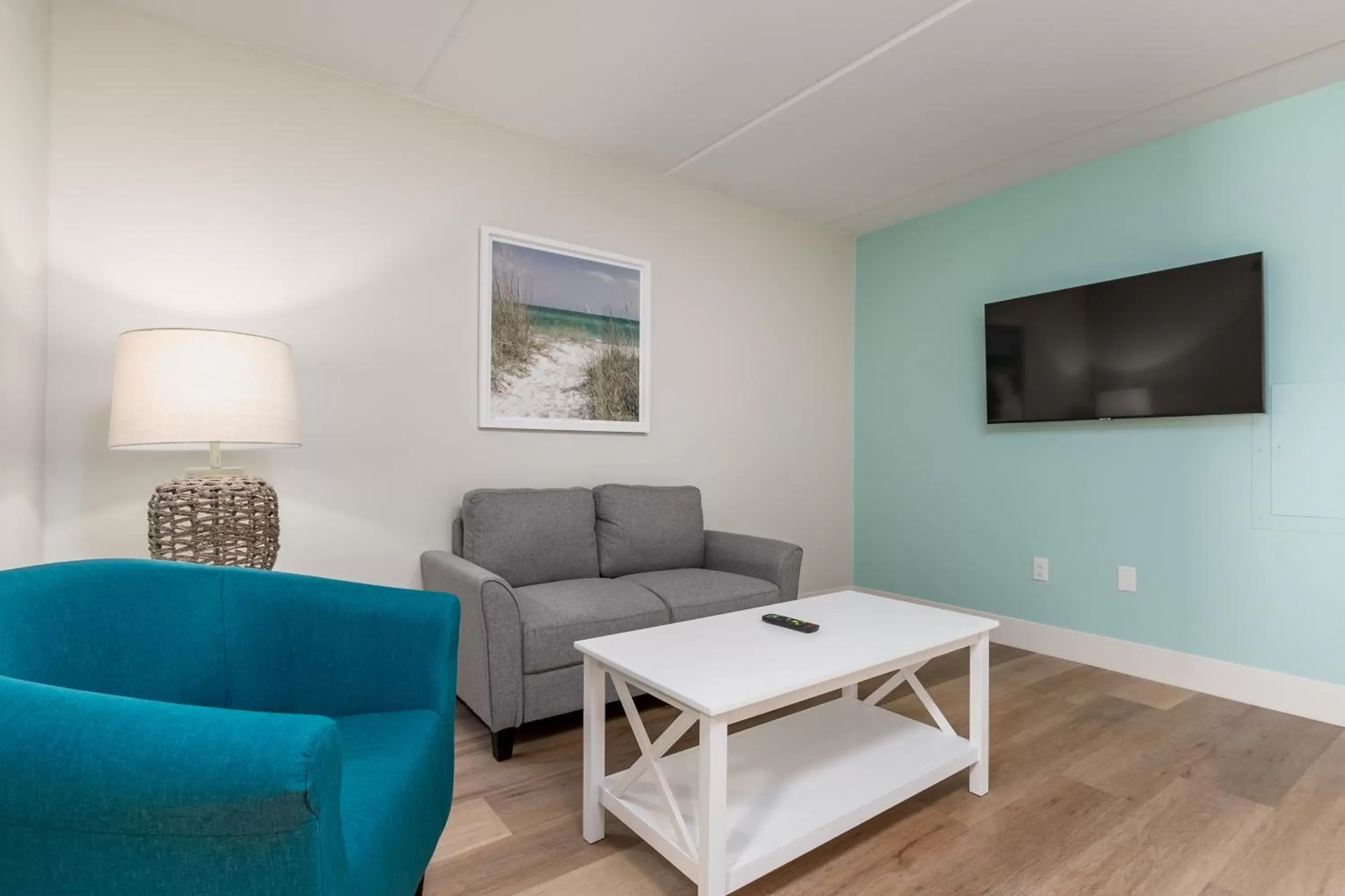 Living room in Princess Royale Oceanfront Resort Living room in Princess Royale Oceanfront Resort