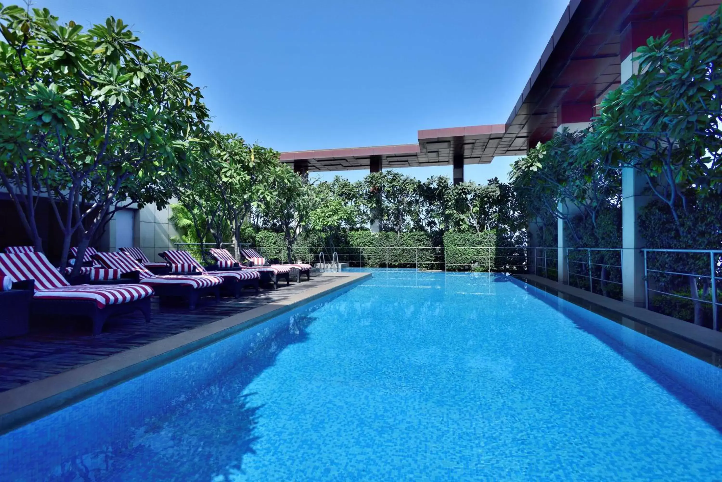 Pool view, Swimming Pool in Radisson Blu Hotel, Indore