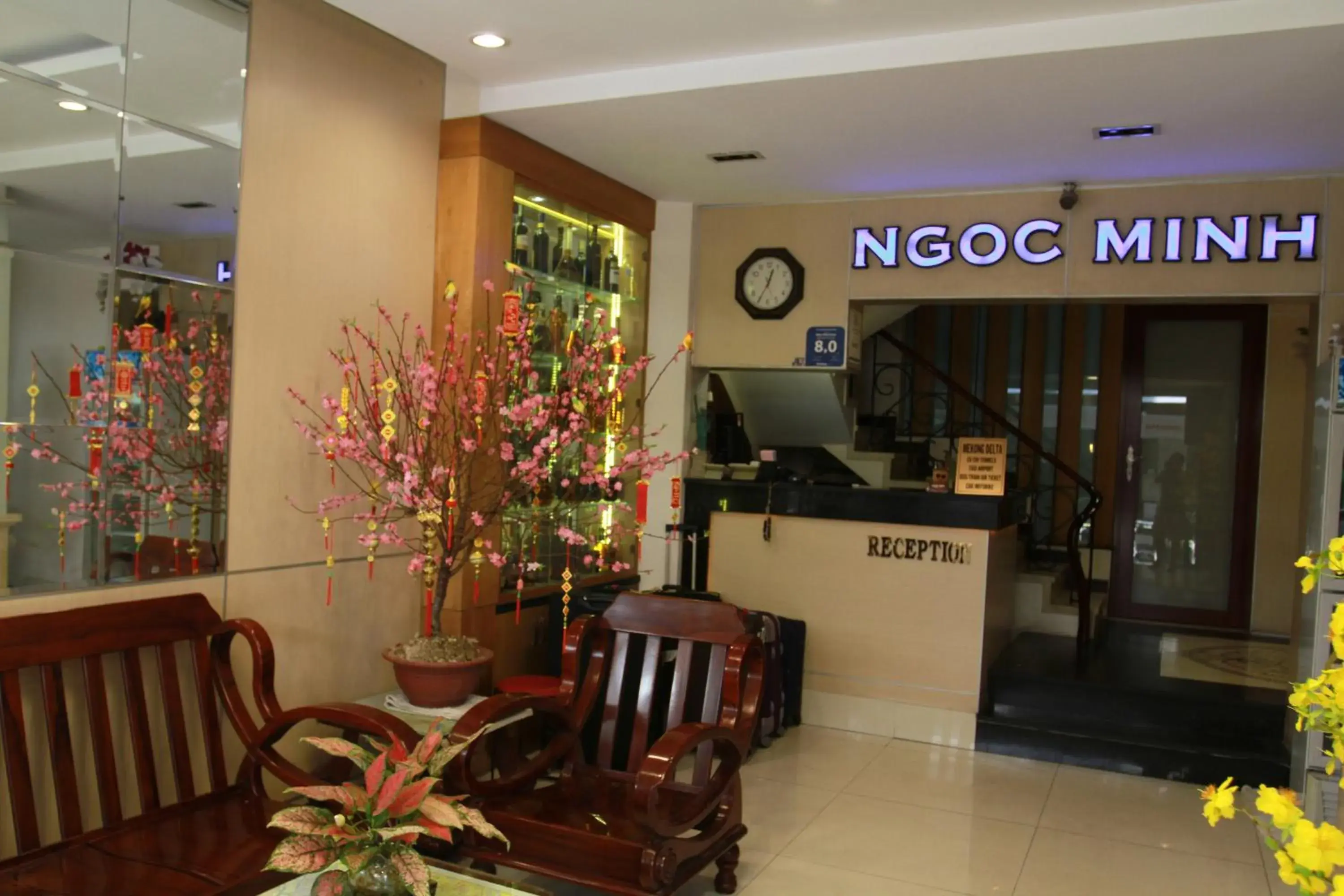 Facade/entrance, Lobby/Reception in Ngoc Minh Hotel