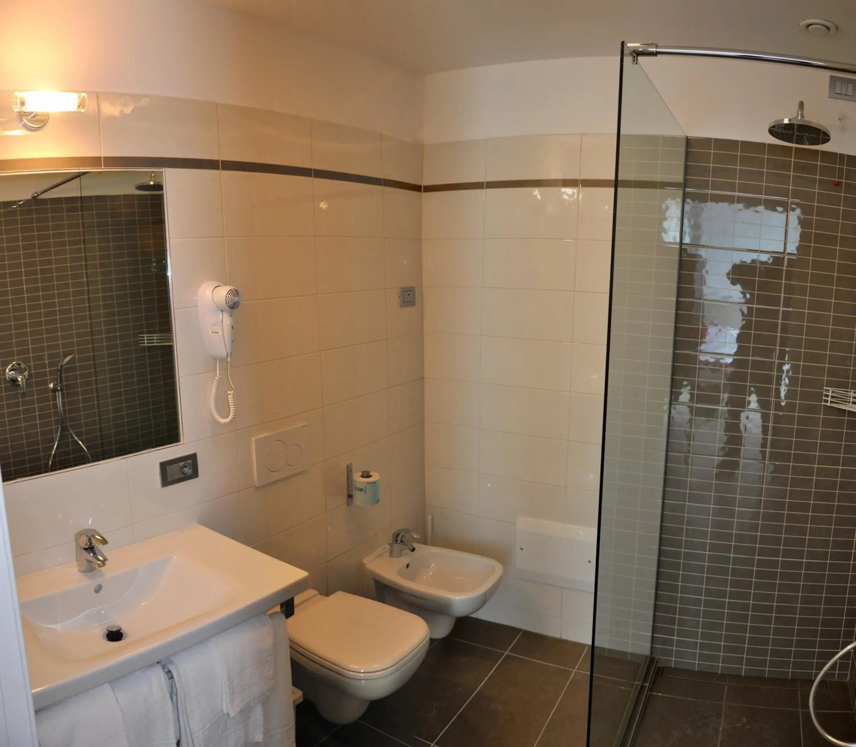 Shower, Bathroom in Tullio Hotel