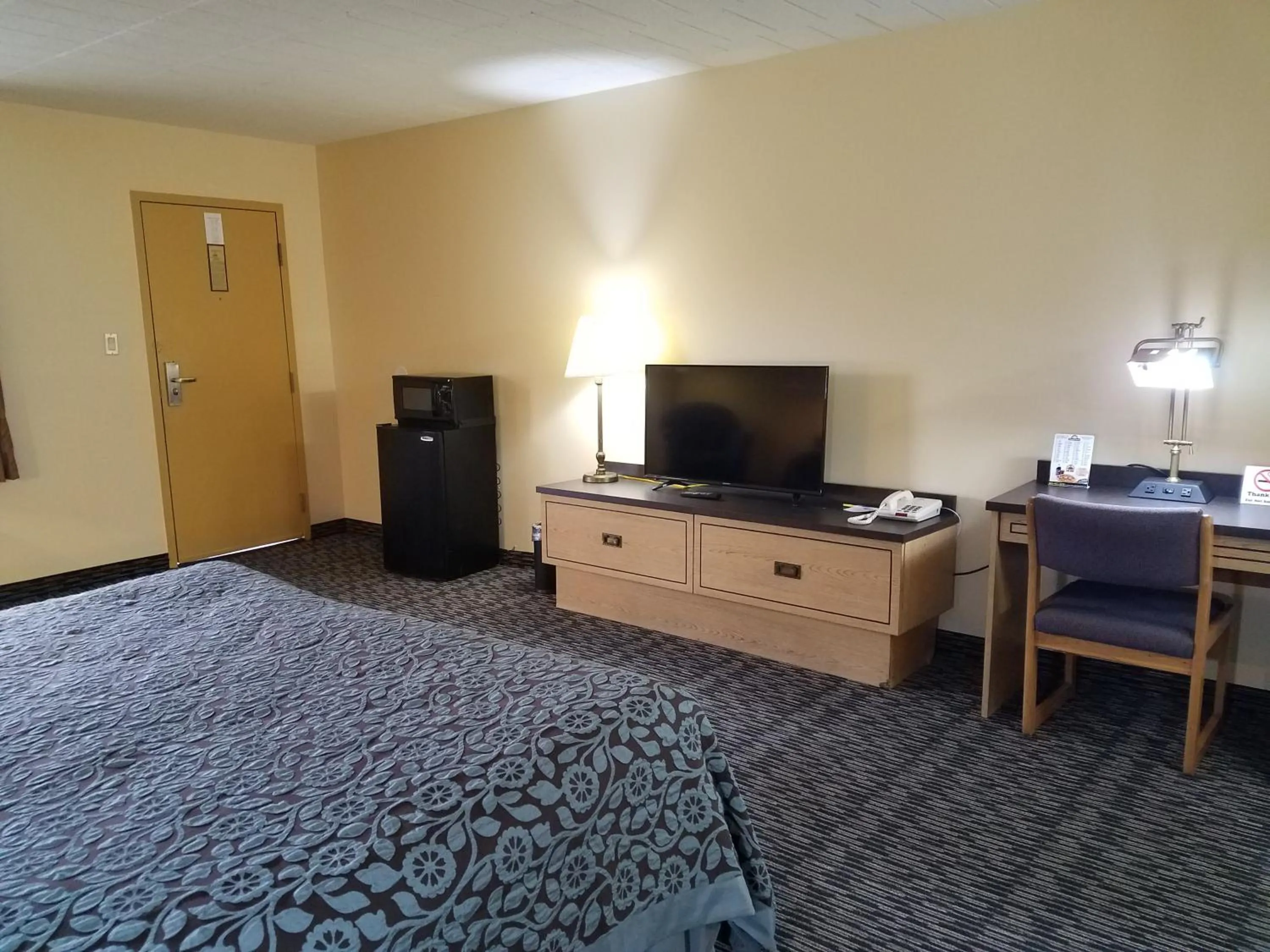 Days Inn by Wyndham Oak Ridge Knoxville