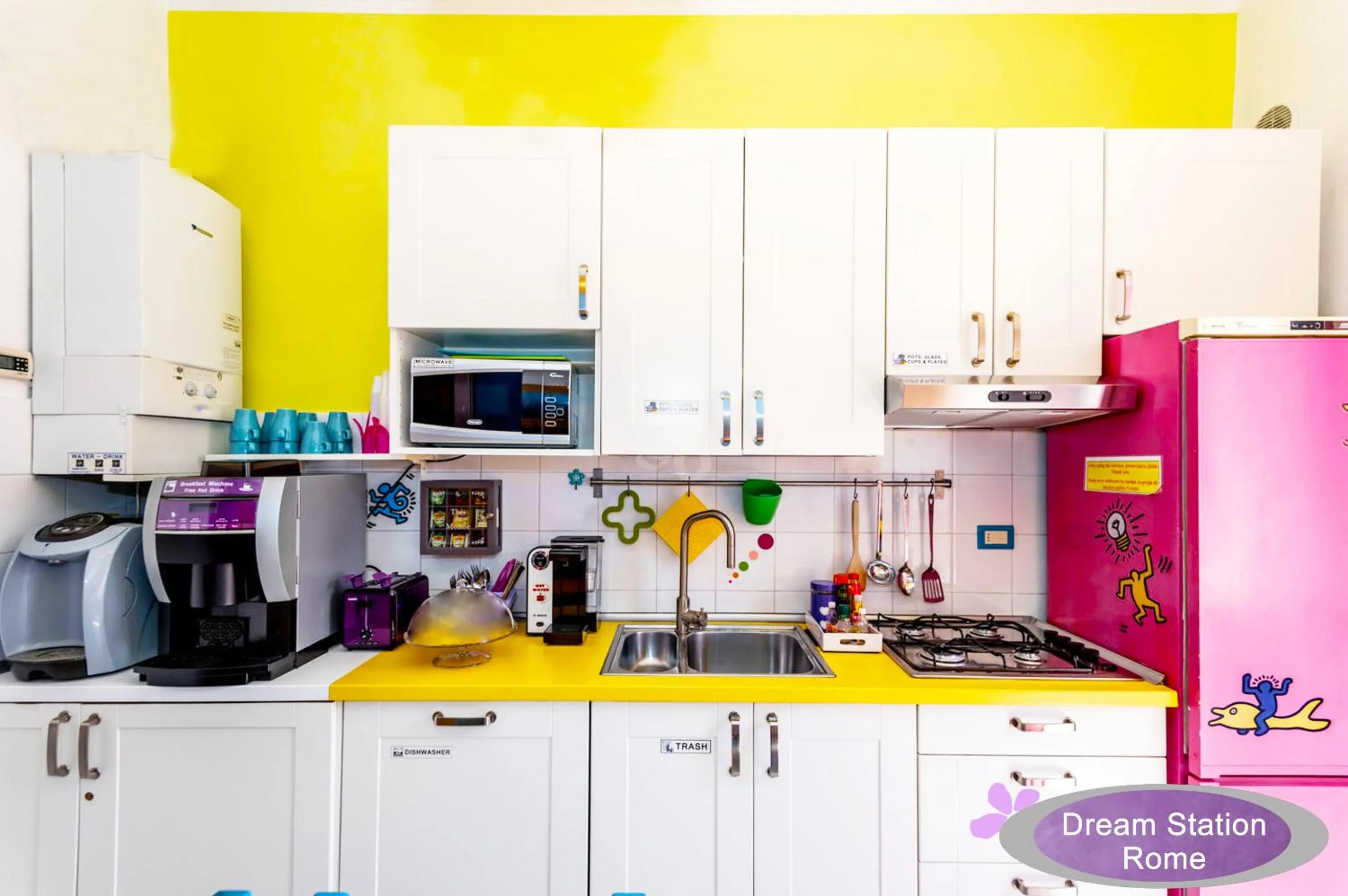 Communal kitchen in Dream Station