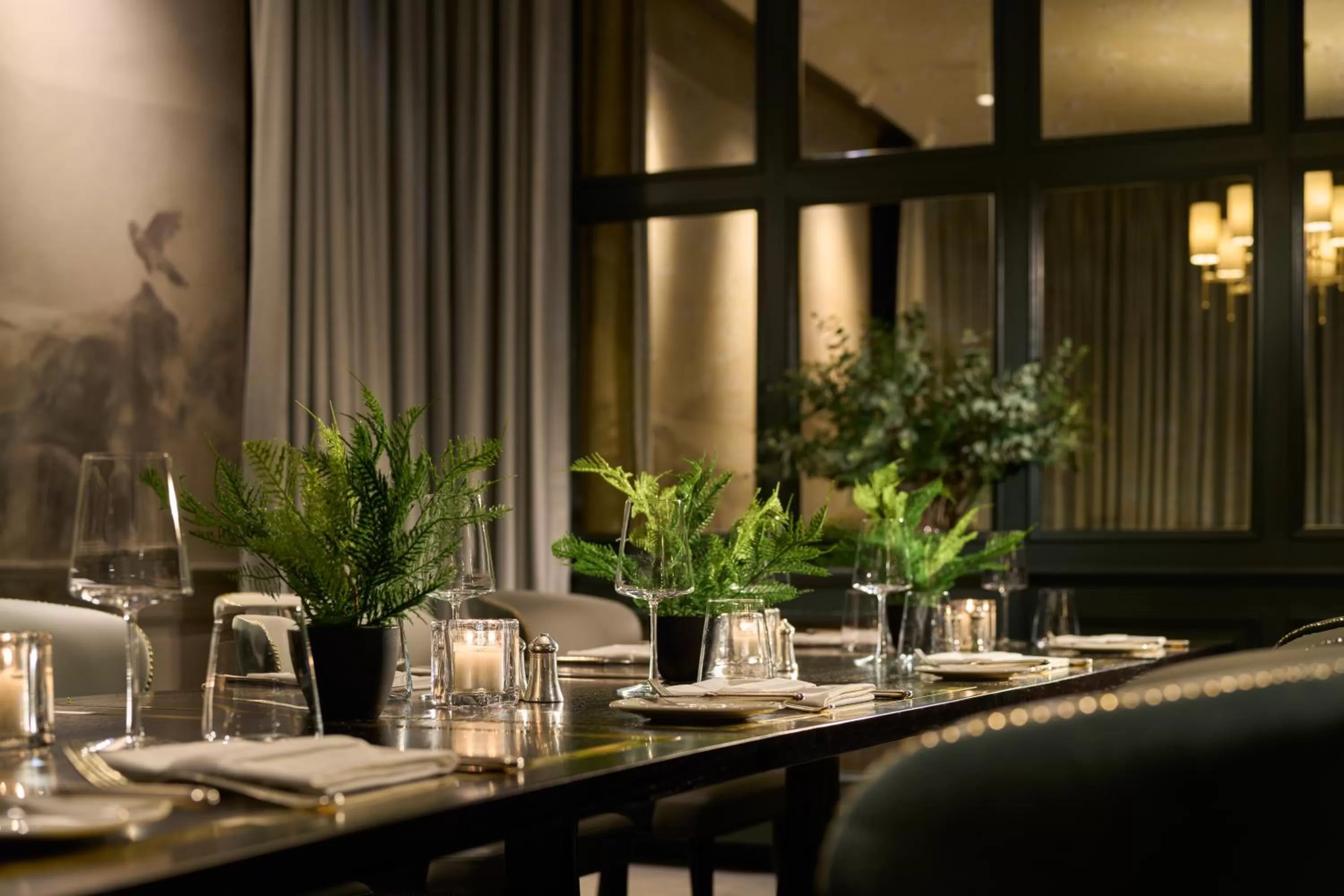 Restaurant/places to eat in The Killarney Park